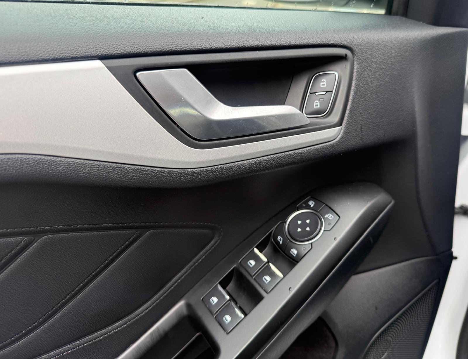 FORD Focus – IV (4) 1.5 TDCI 95 Ch “Business”