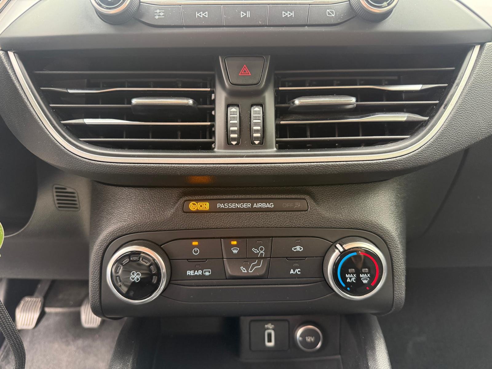 FORD Focus – IV (4) 1.5 TDCI 95 Ch “Business”