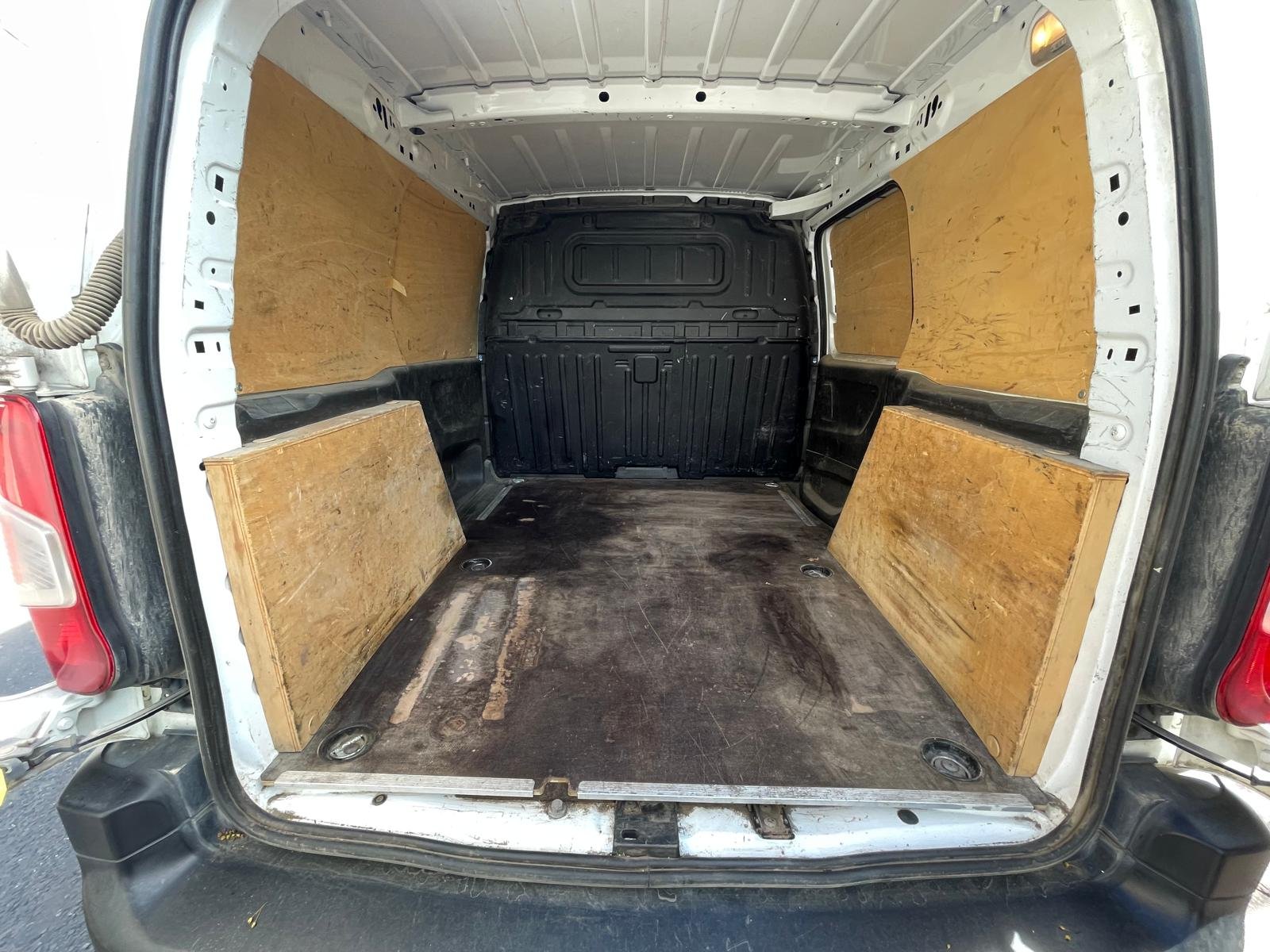 CITROËN Berlingo Utilitaire M 1.5 BlueHDi 102 cv TVA RECUPERABLE