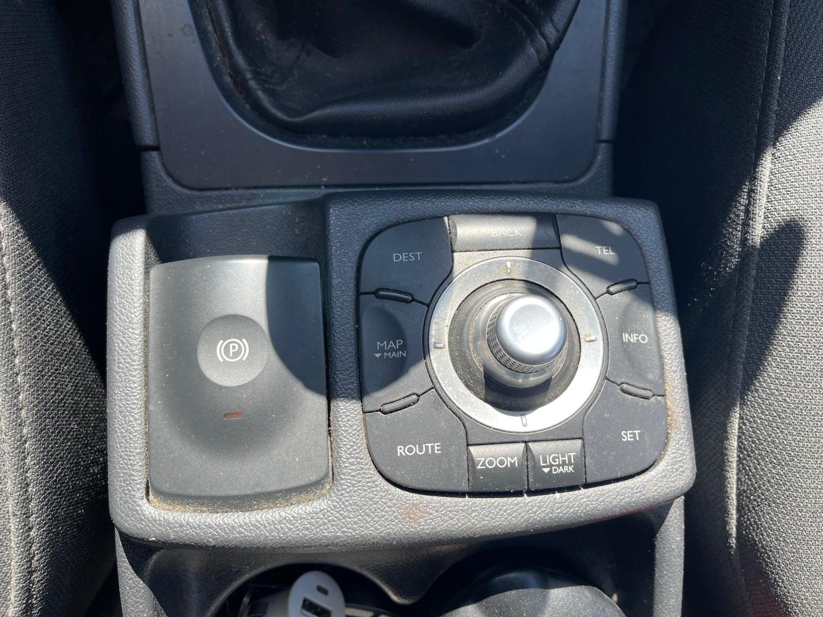 RENAULT Koleos I (X45) 2.0 dCi 4×4 173 PRIVILEGE