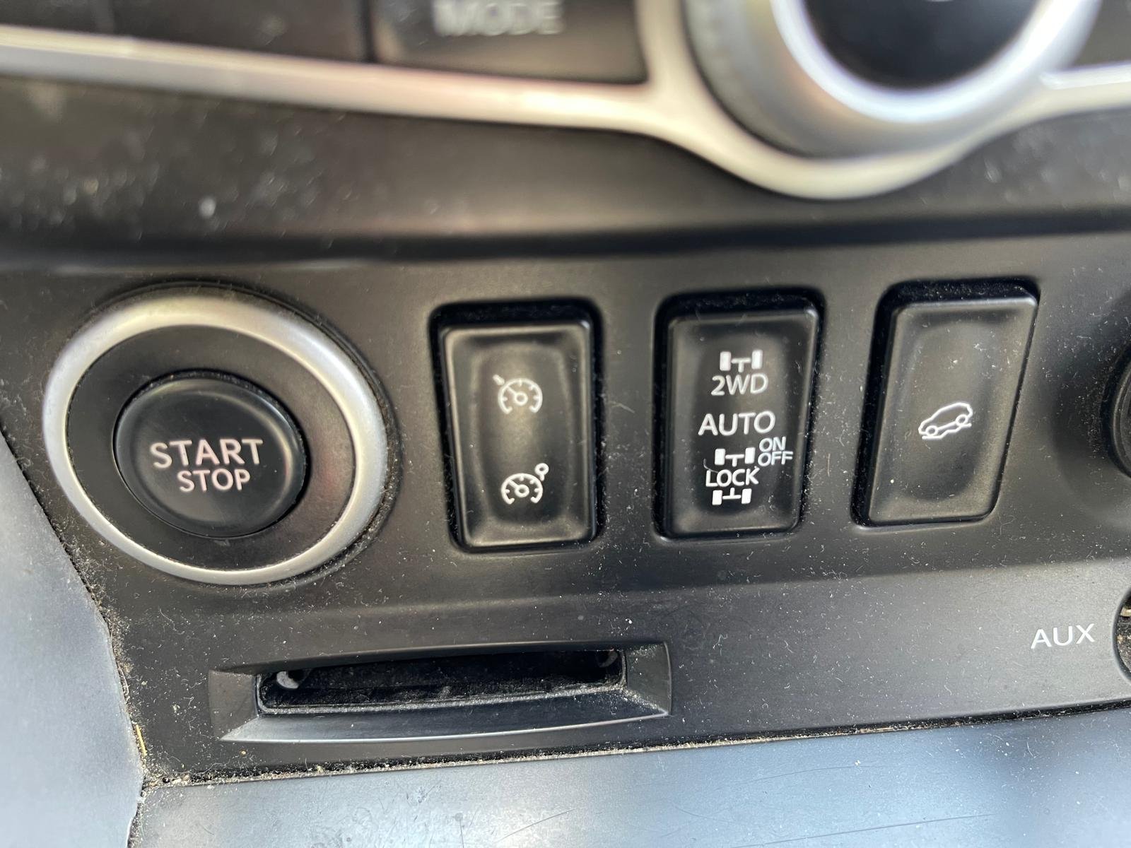 RENAULT Koleos I (X45) 2.0 dCi 4×4 173 PRIVILEGE