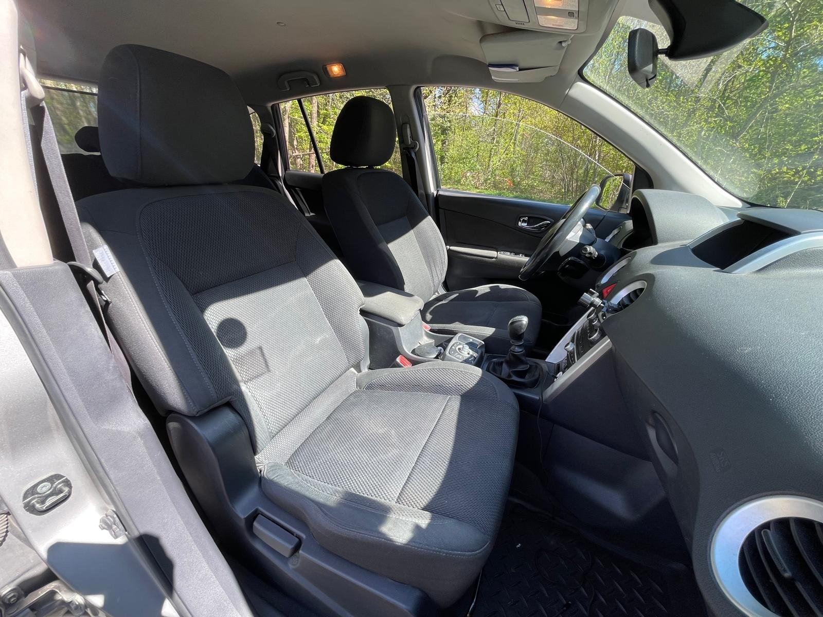 RENAULT Koleos I (X45) 2.0 dCi 4×4 173 PRIVILEGE