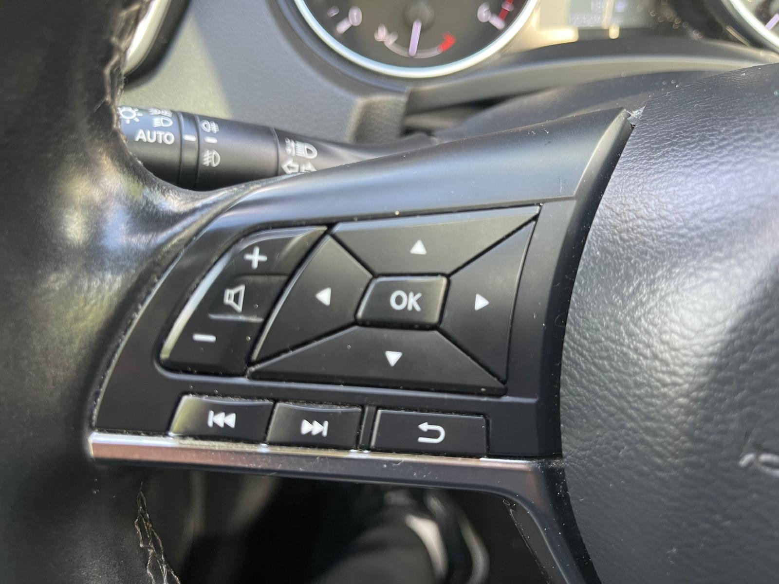 NISSAN Qashqai II Phase 2 2WD S&S 115 N-CONNECTA