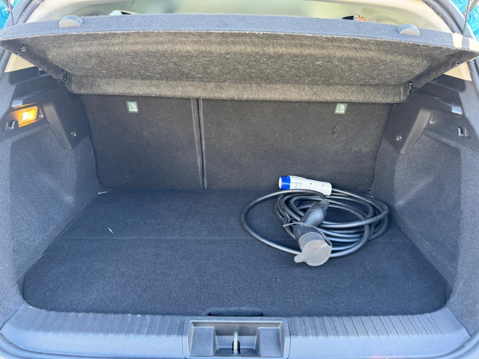 RENAULT Captur II E-TECH 1.6 158 Plug in Hybrid S&S Boîte auto INTENS