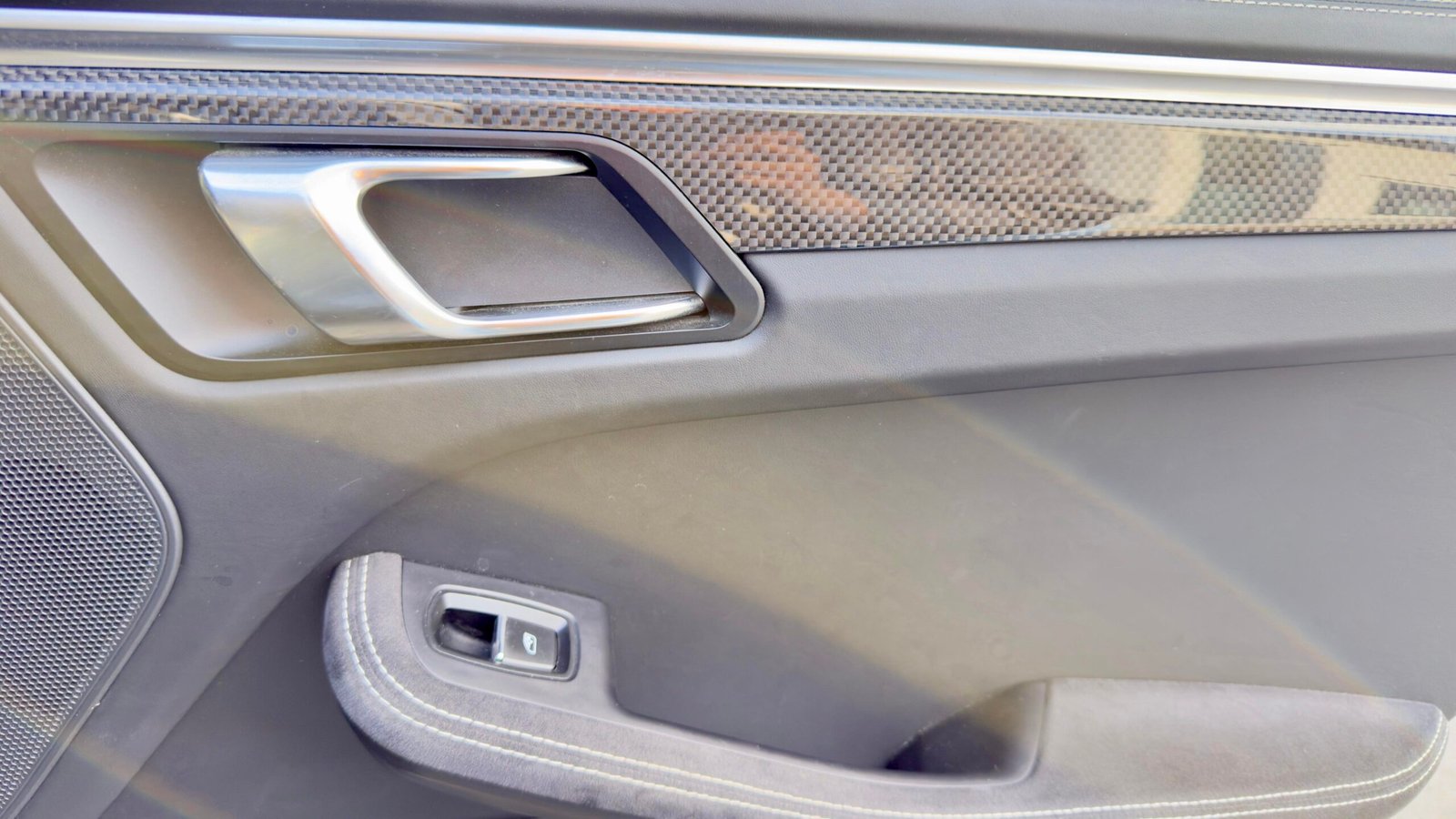 Porsche Macan turbo pack performance 442 cv