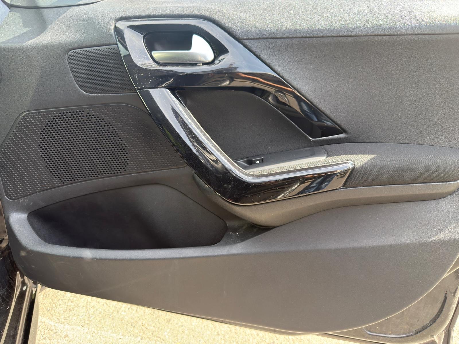 Peugeot 208 phase 2 puretech 1.2 VTI  finition Allure 82 cv