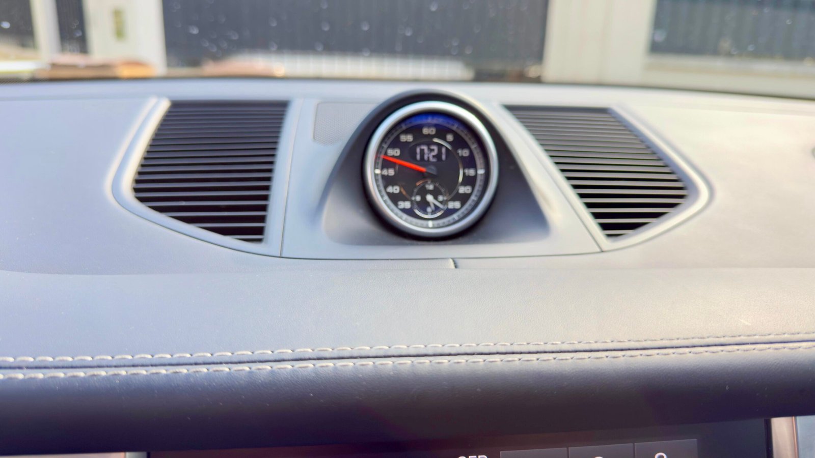 Porsche Macan turbo pack performance 442 cv