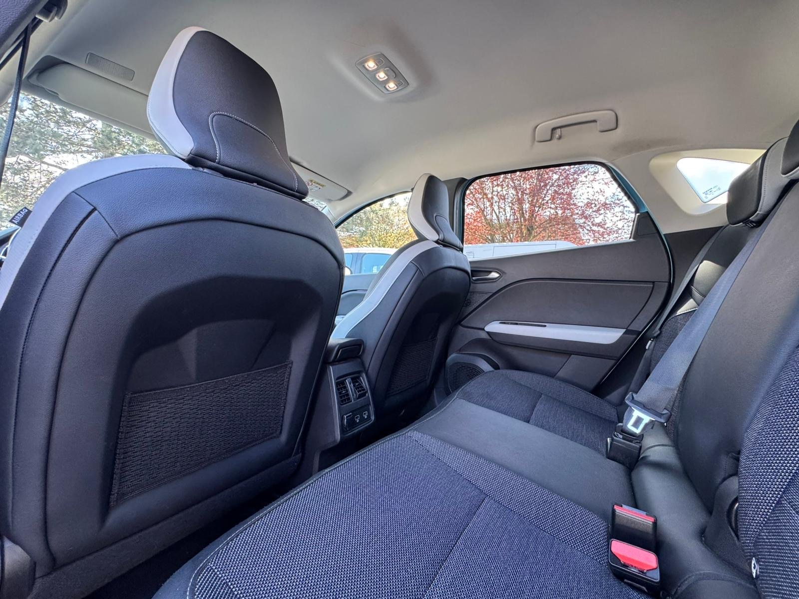 RENAULT Captur II E-TECH 1.6 158 Plug in Hybrid S&S Boîte auto INTENS