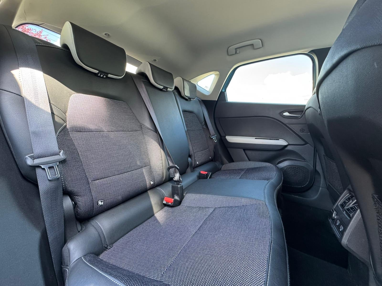 RENAULT Captur II E-TECH 1.6 158 Plug in Hybrid S&S Boîte auto INTENS