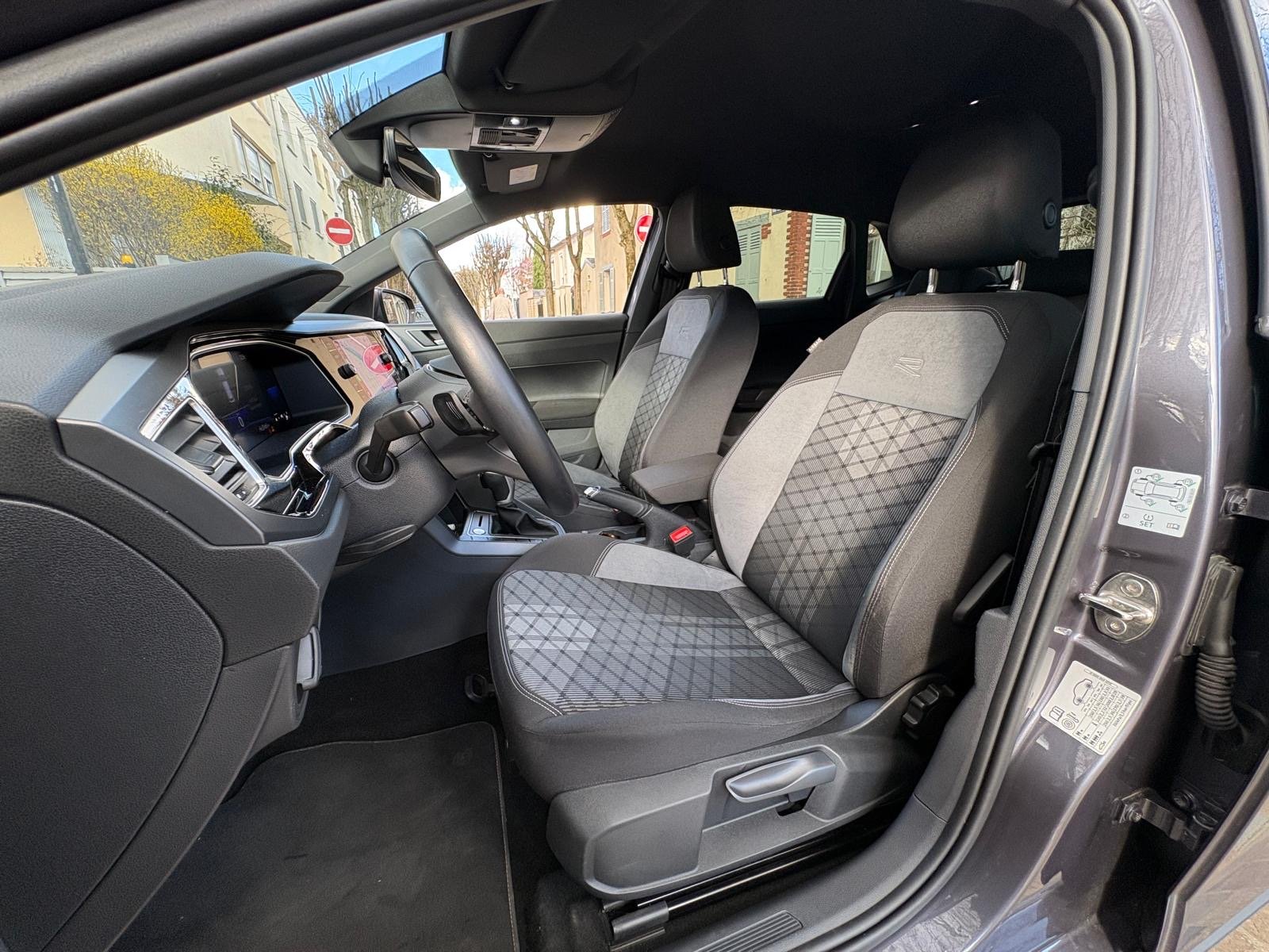 VOLKSWAGEN Polo VI “R-Line” 1.0 TSI 110ch