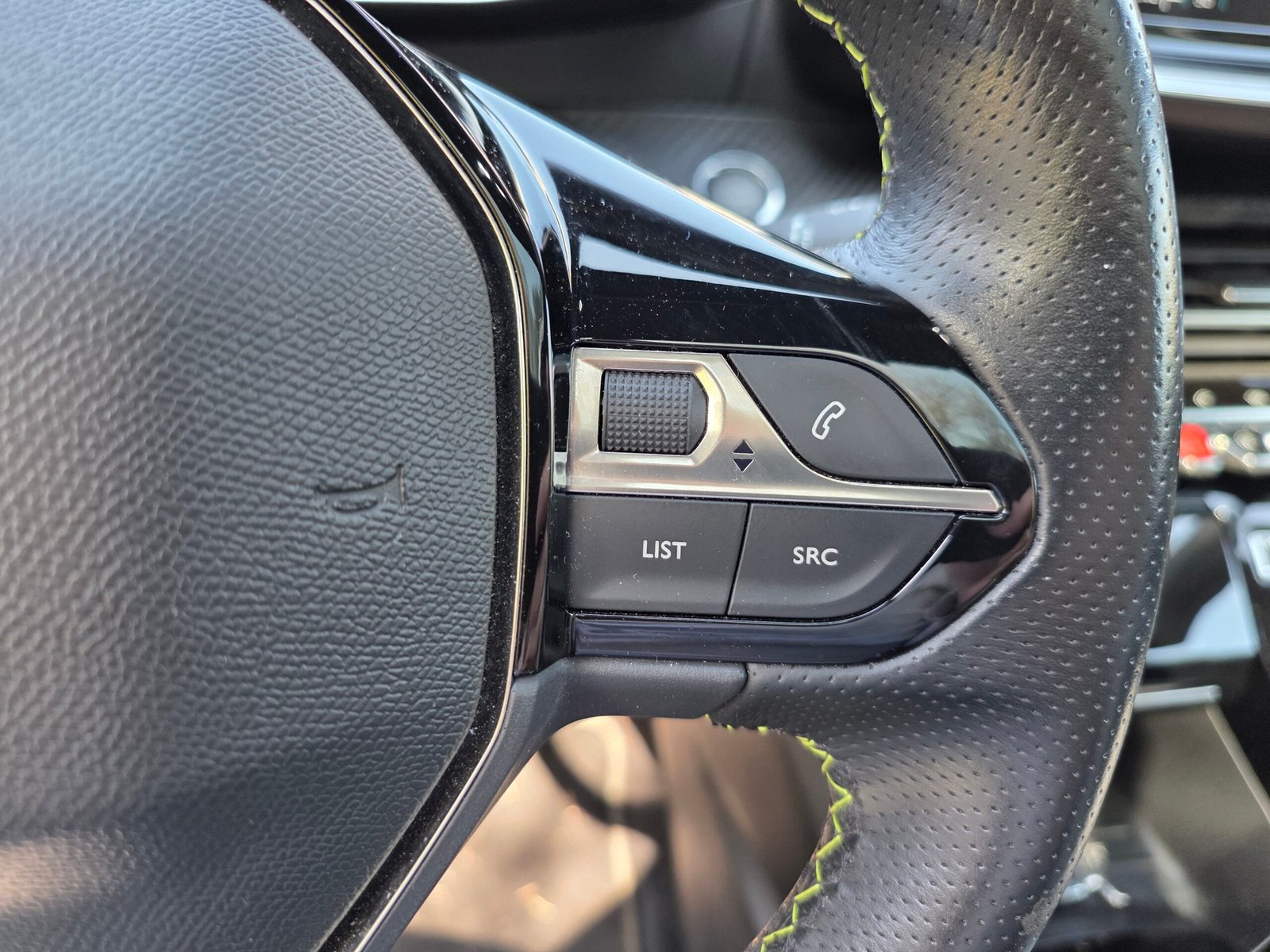 PEUGEOT e-208 – 136ch Batterie 50 kWh Finition GT