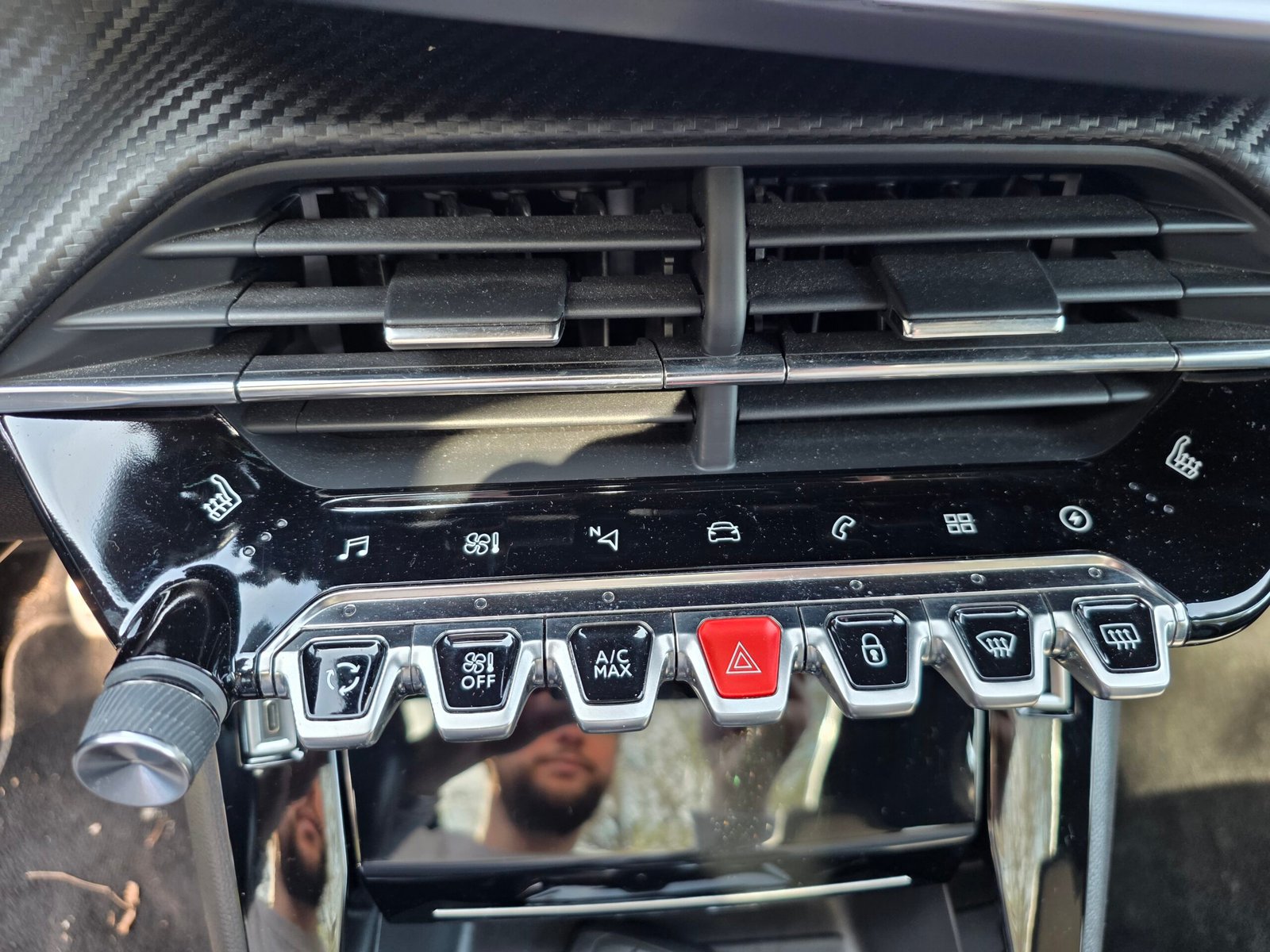 PEUGEOT e-208 – 136ch Batterie 50 kWh Finition GT
