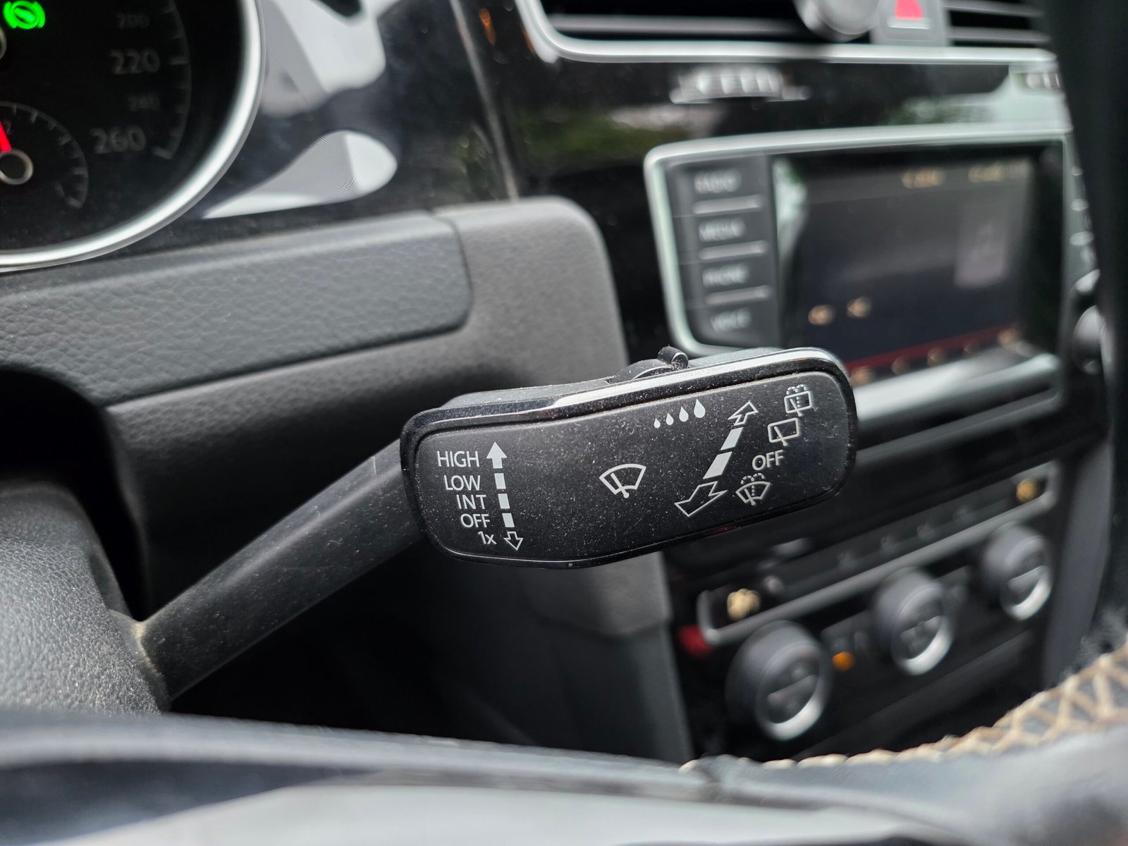 VOLKSWAGEN GOLF VII CUP – 1.6 TDI 105ch DSG7