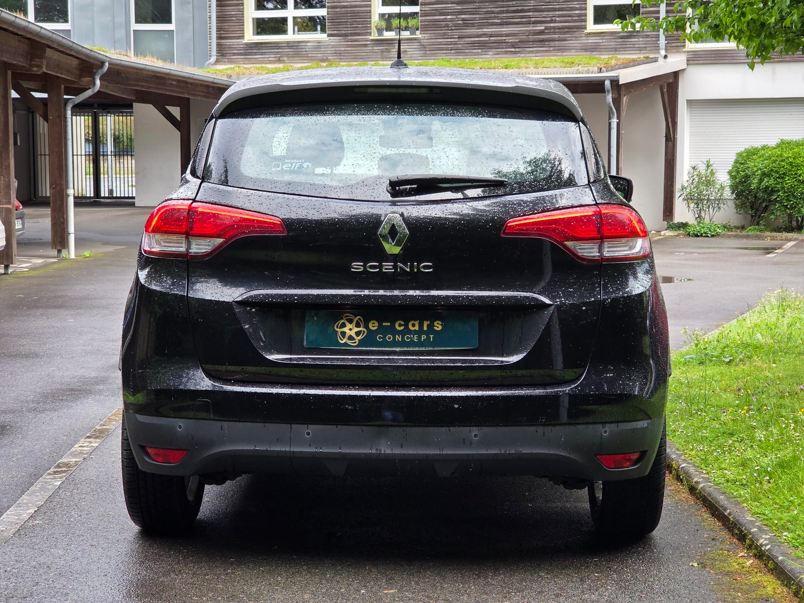 RENAULT SCENIC 4 BUSINESS – 1.3 TCe 140ch BVM6