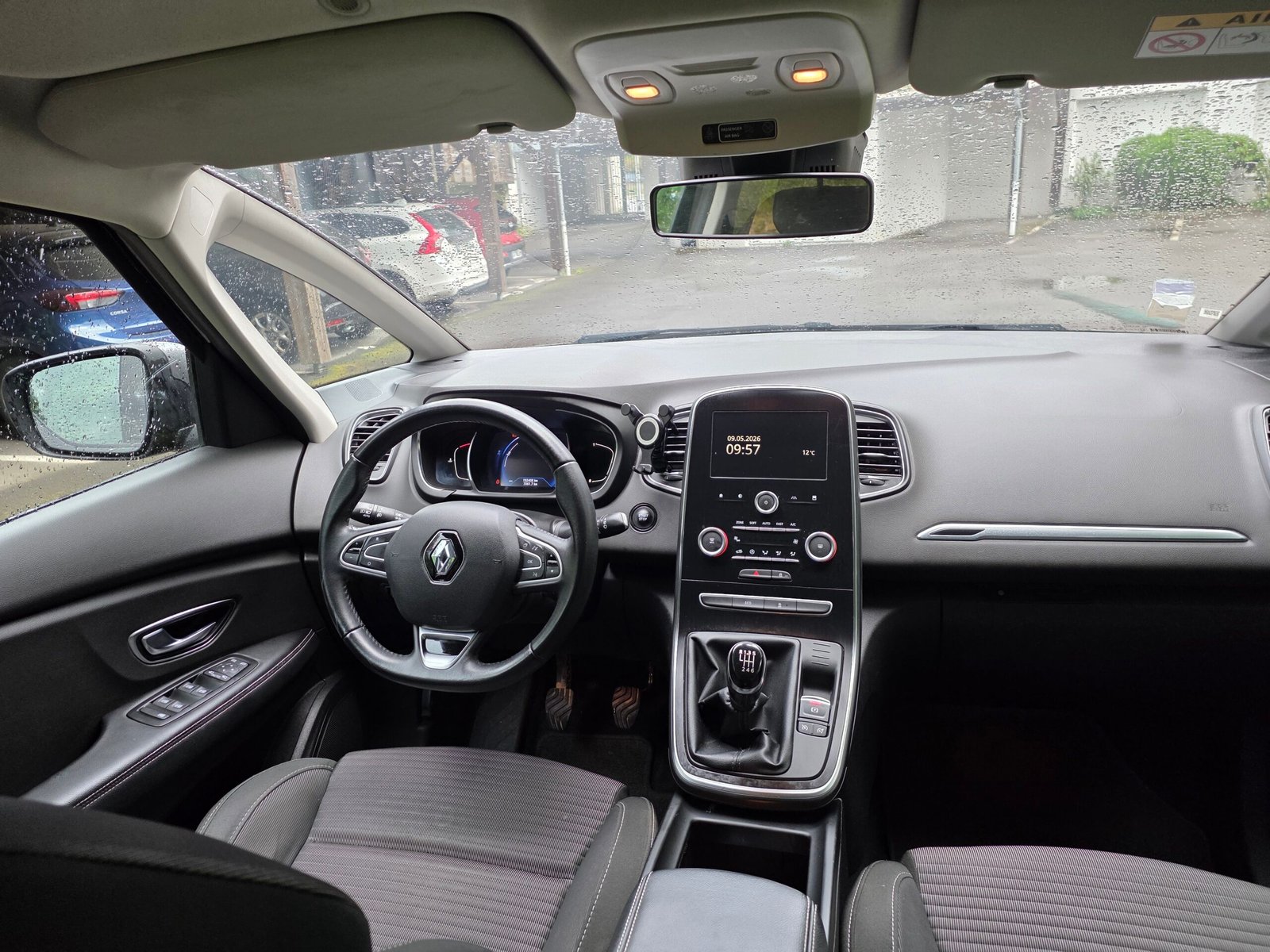 RENAULT SCENIC 4 BUSINESS – 1.3 TCe 140ch BVM6