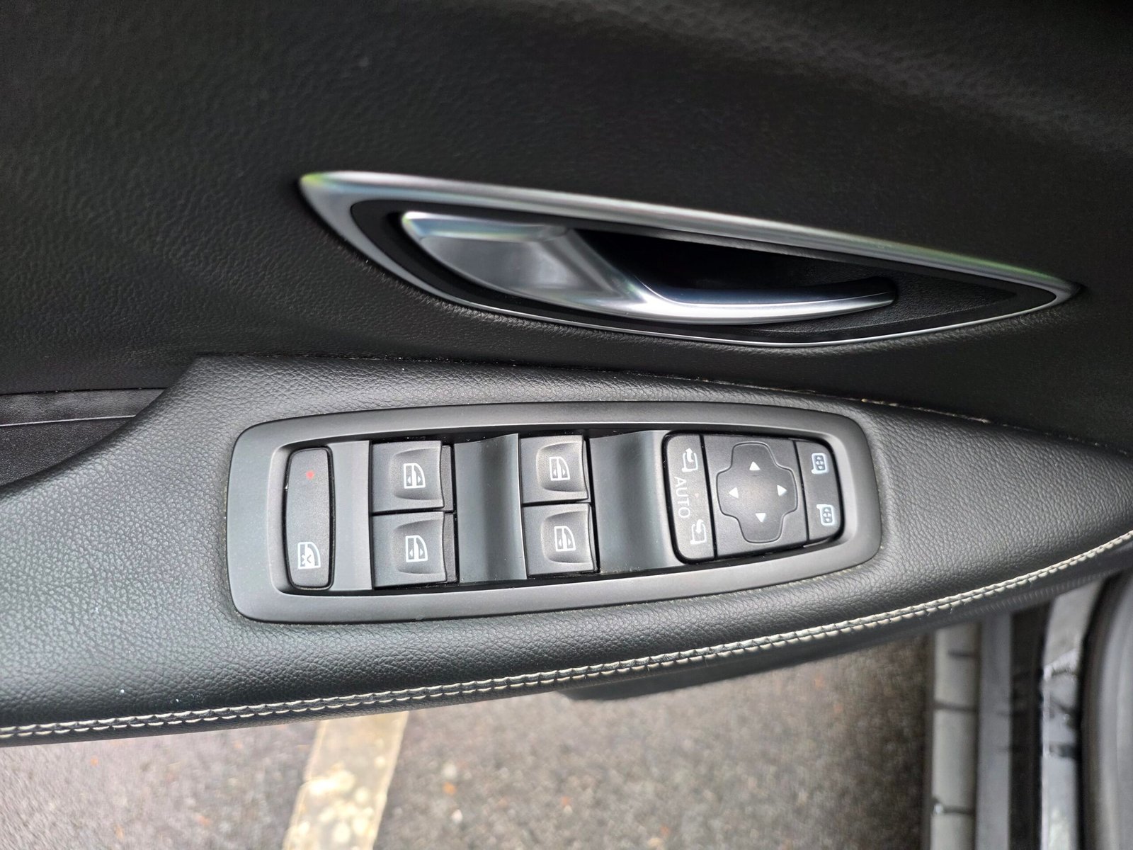 RENAULT SCENIC 4 BUSINESS – 1.3 TCe 140ch BVM6