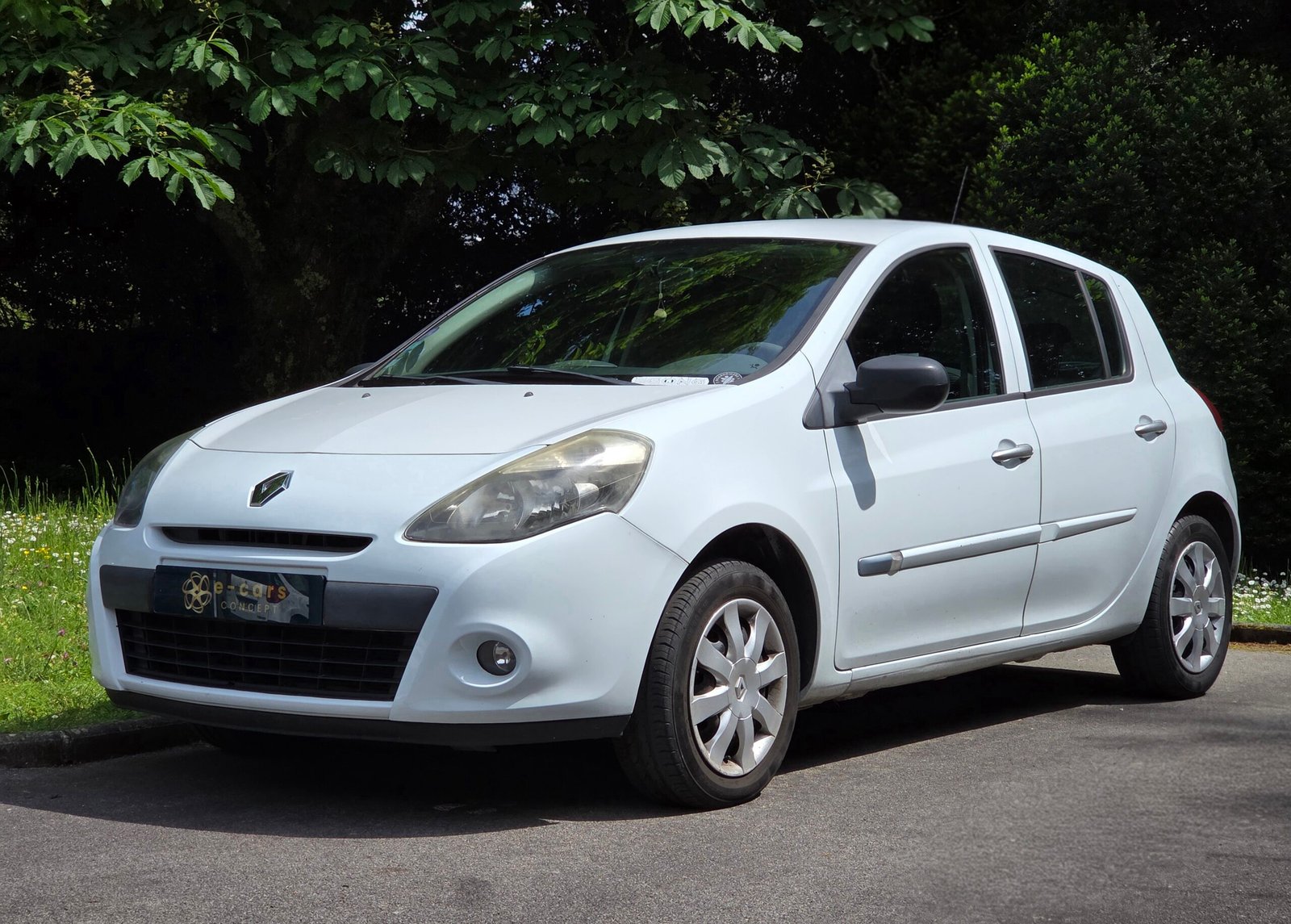 RENAULT CLIO III COLLECTION – 1.2 16v 75ch BVM5