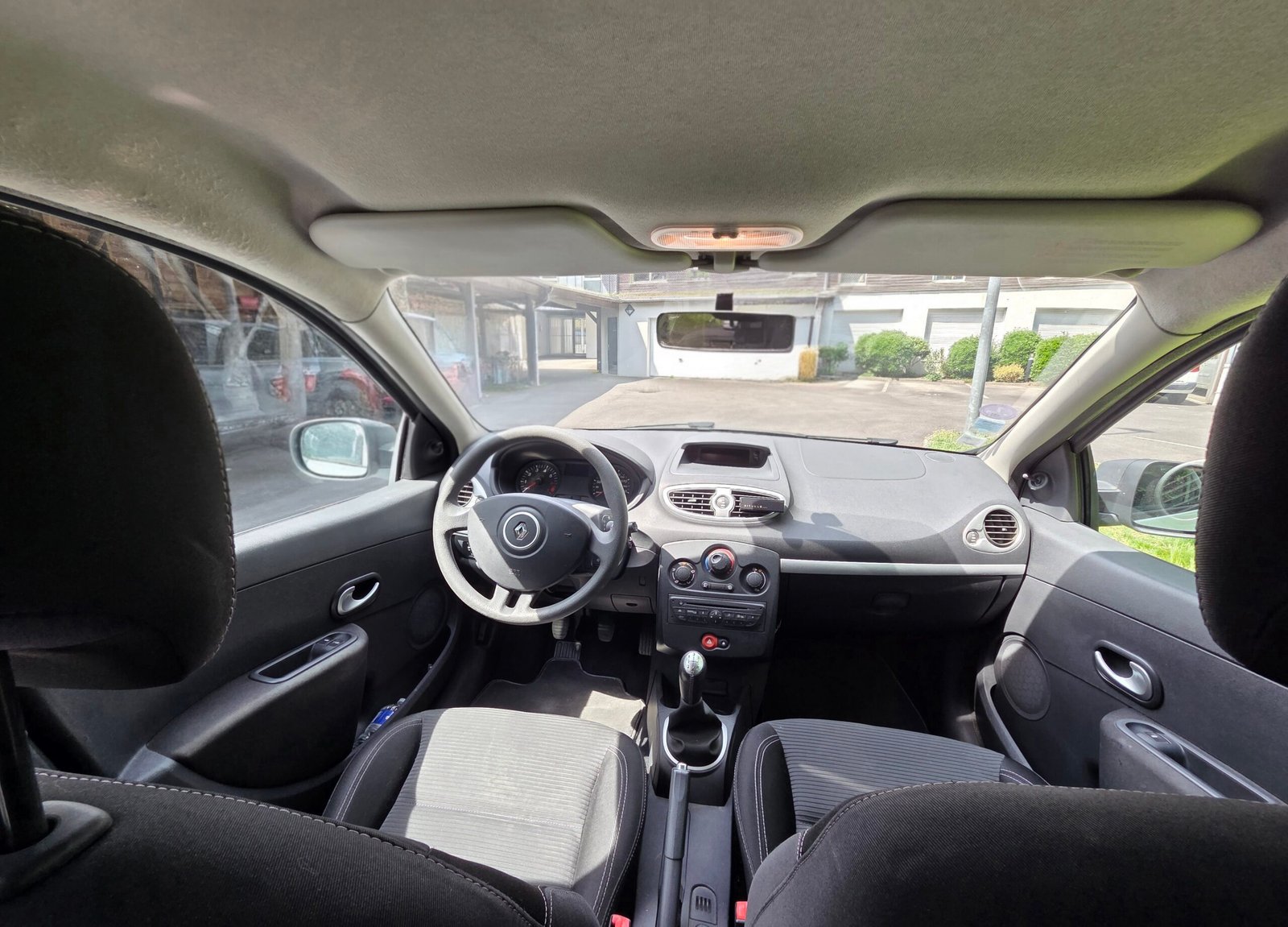 RENAULT CLIO III COLLECTION – 1.2 16v 75ch BVM5