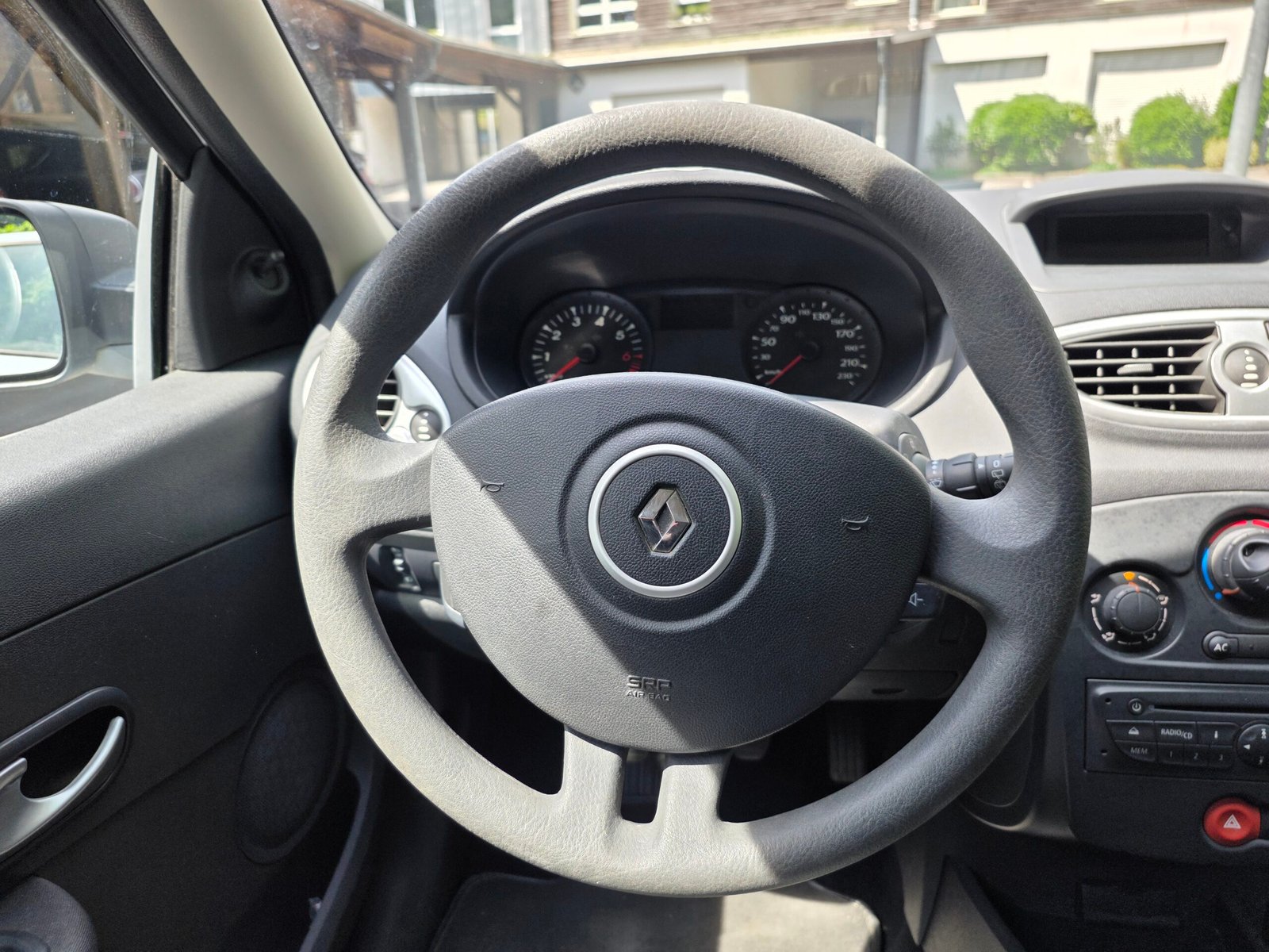 RENAULT CLIO III COLLECTION – 1.2 16v 75ch BVM5
