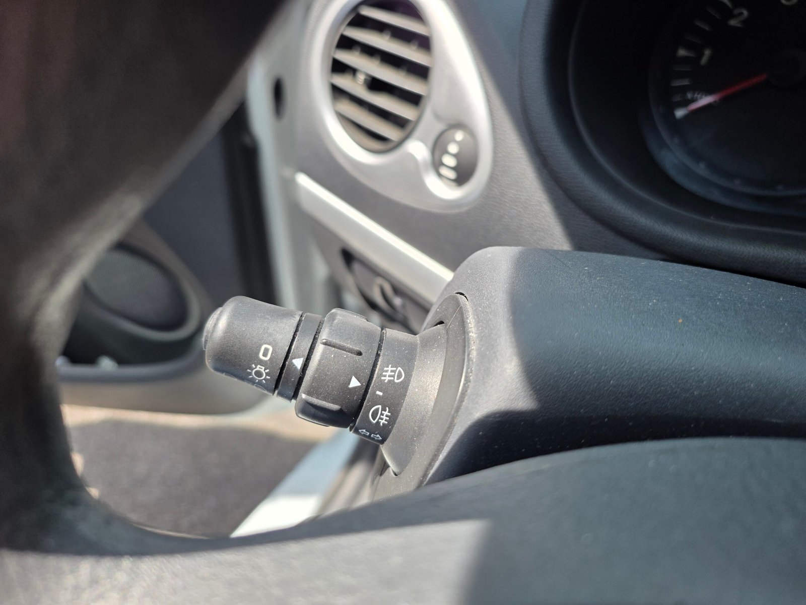 RENAULT CLIO III COLLECTION – 1.2 16v 75ch BVM5