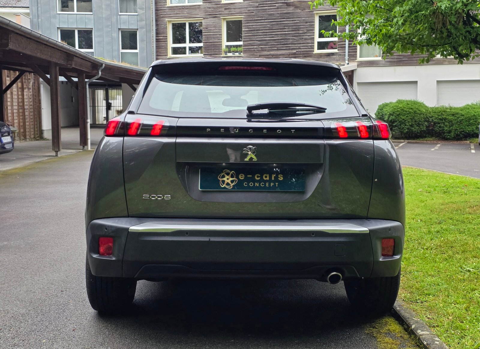 PEUGEOT 2008 – 1.5 BlueHDi 130ch EAT8