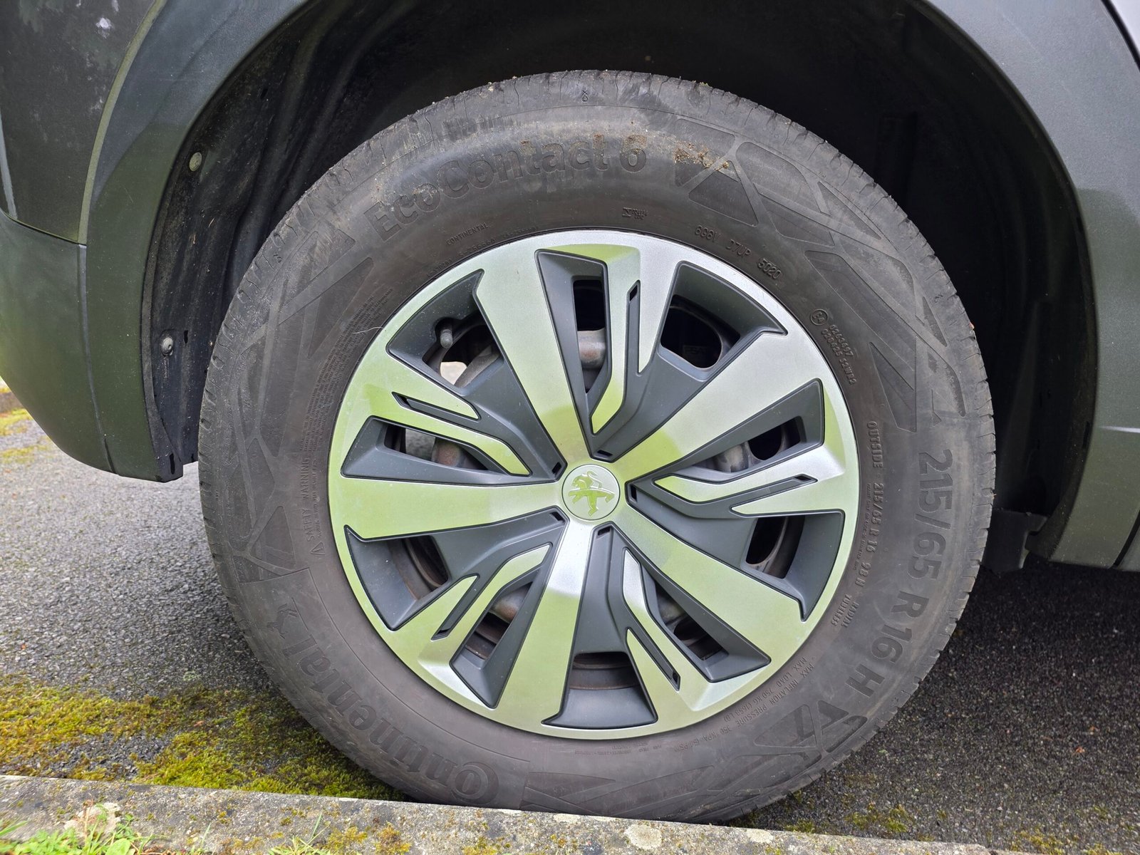 PEUGEOT 2008 – 1.5 BlueHDi 130ch EAT8