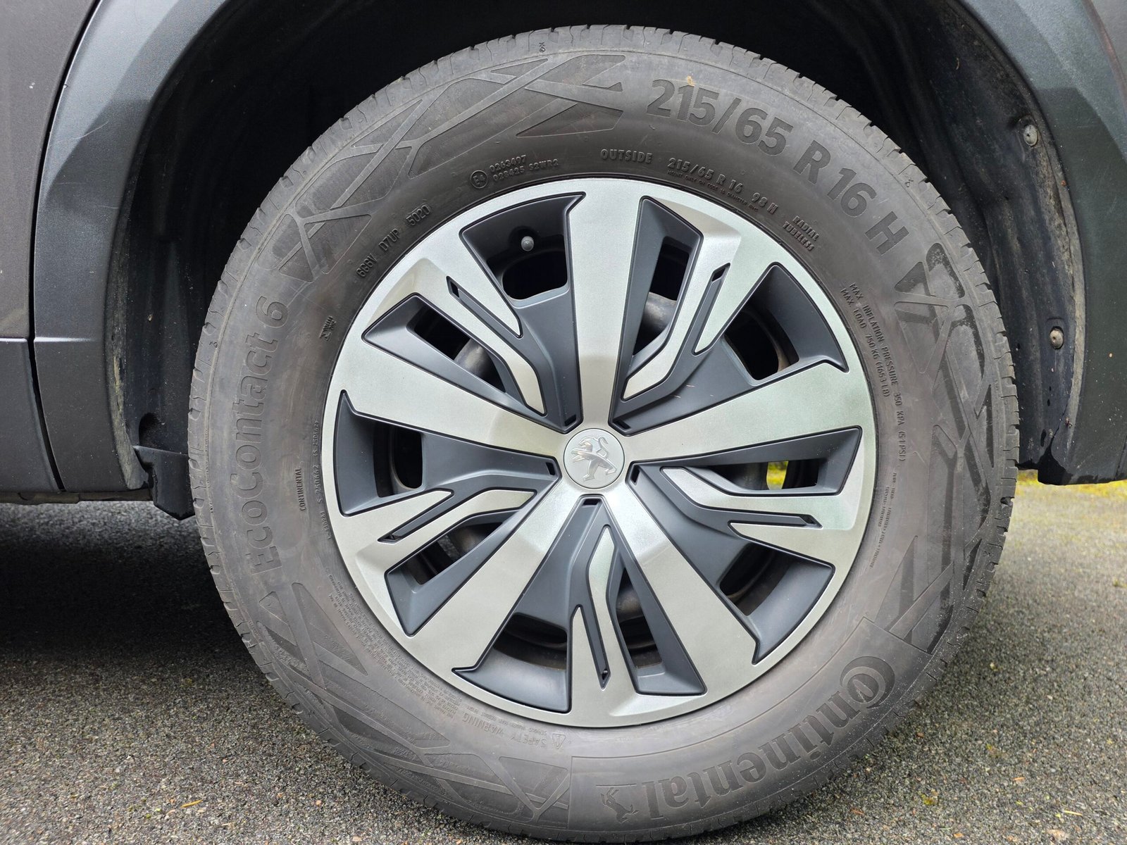 PEUGEOT 2008 – 1.5 BlueHDi 130ch EAT8
