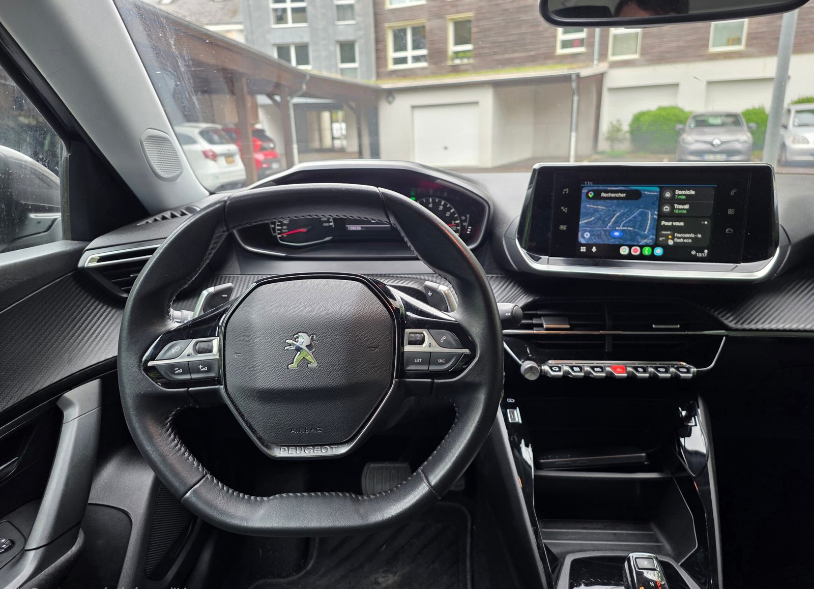 PEUGEOT 2008 – 1.5 BlueHDi 130ch EAT8