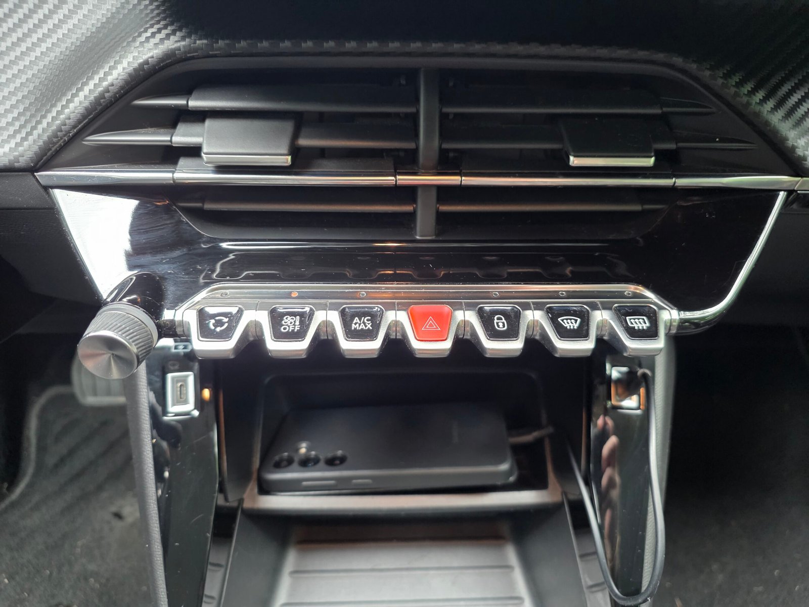 PEUGEOT 2008 – 1.5 BlueHDi 130ch EAT8