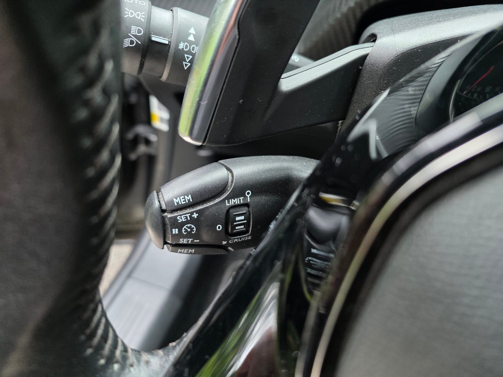PEUGEOT 2008 – 1.5 BlueHDi 130ch EAT8