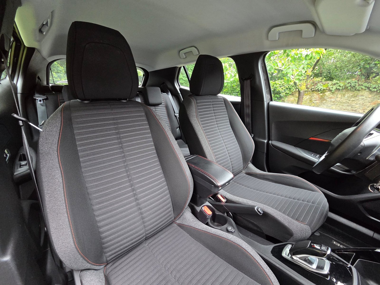 PEUGEOT 2008 – 1.5 BlueHDi 130ch EAT8