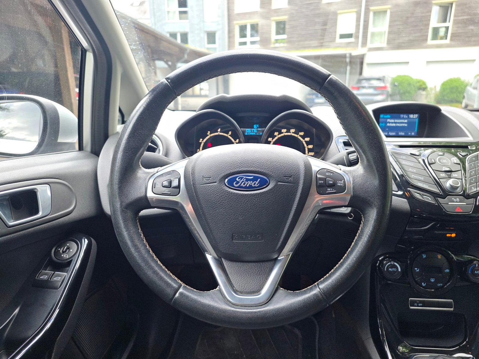 FORD FIESTA TITANIUM – 1.0 EcoBoost 100ch BVM5