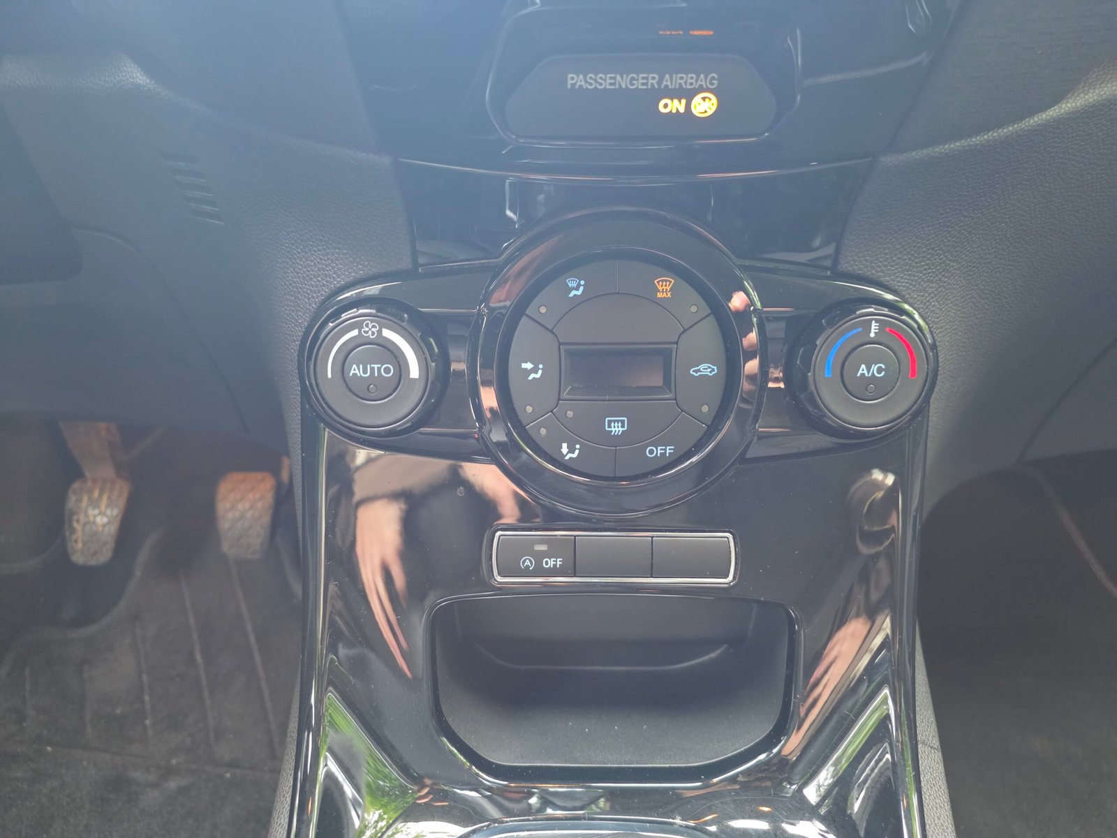 FORD FIESTA TITANIUM – 1.0 EcoBoost 100ch BVM5