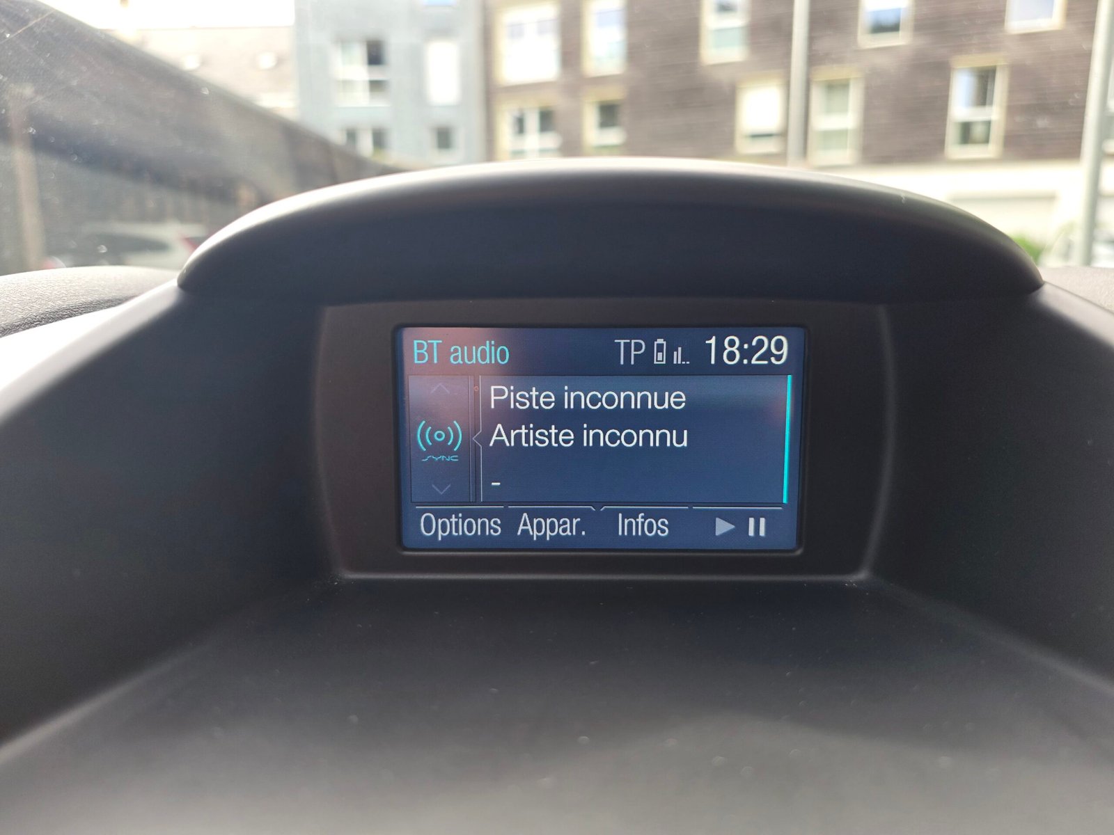 FORD FIESTA TITANIUM – 1.0 EcoBoost 100ch BVM5