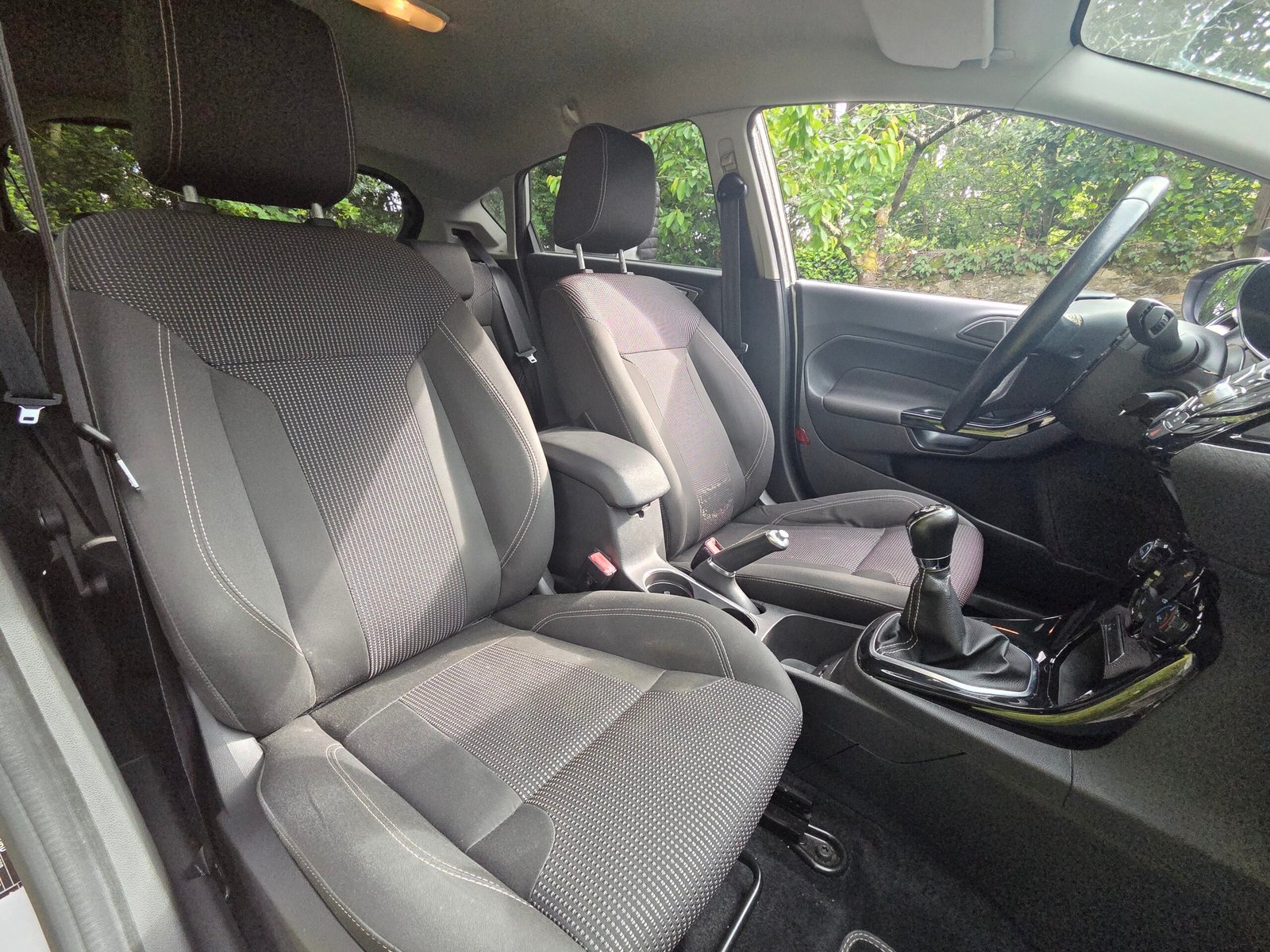 FORD FIESTA TITANIUM – 1.0 EcoBoost 100ch BVM5