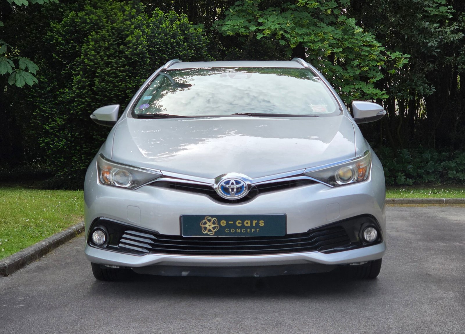 TOYOTA AURIS TOURING SPORTS TECHNOLINE – 1.8 HSD 136ch Automatique