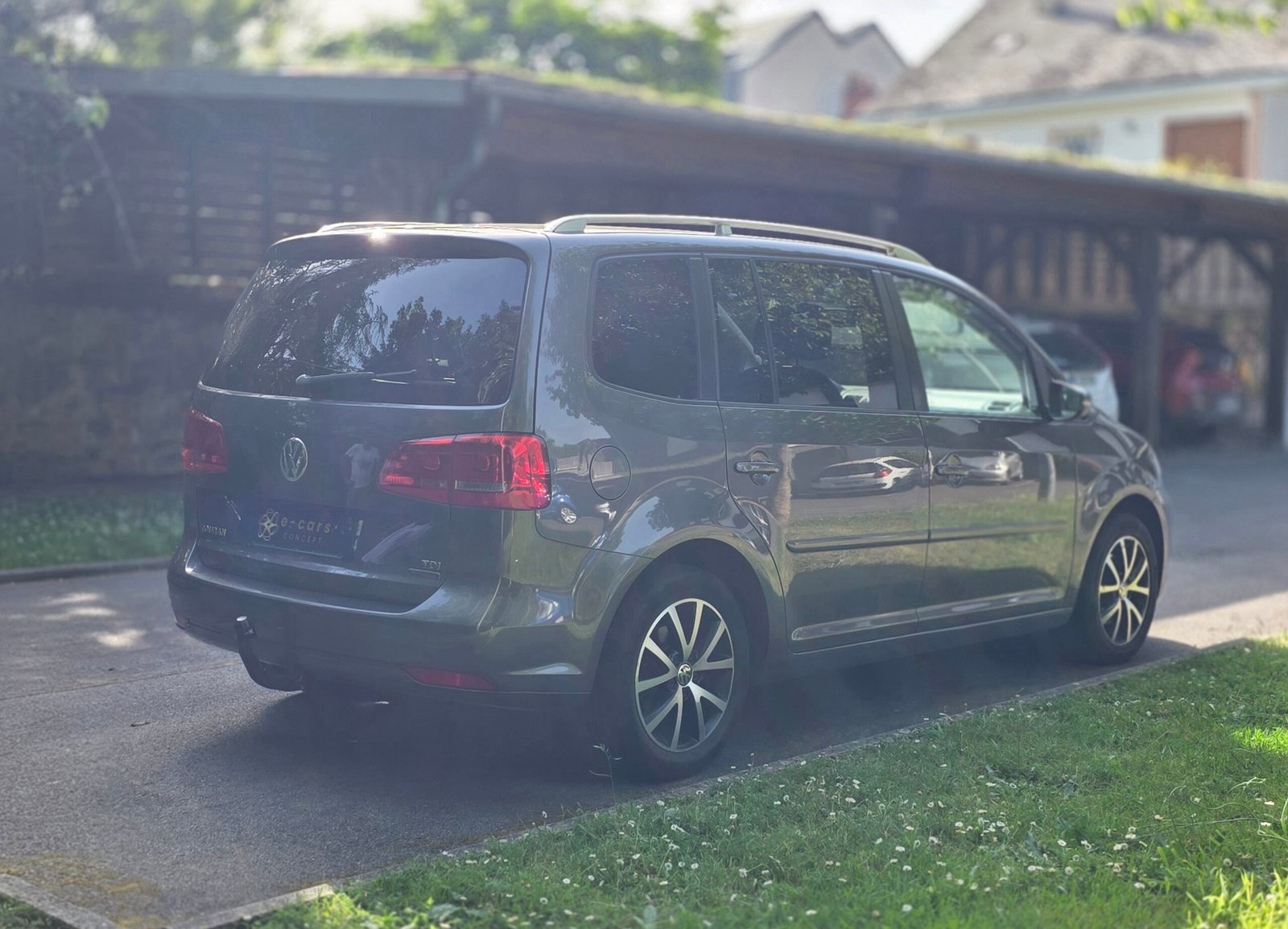 VOLKSWAGEN TOURAN Confortline – 1.6 TDi 105ch BVM6