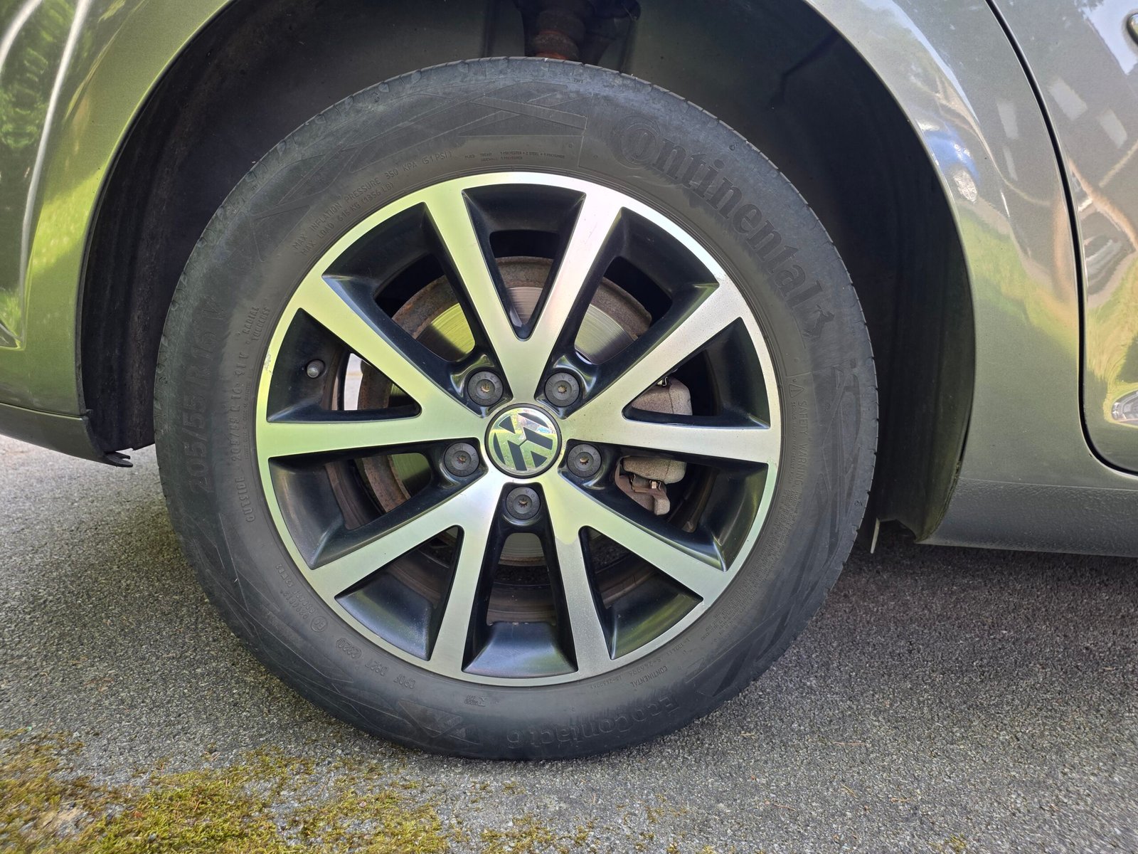 VOLKSWAGEN TOURAN Confortline – 1.6 TDi 105ch BVM6