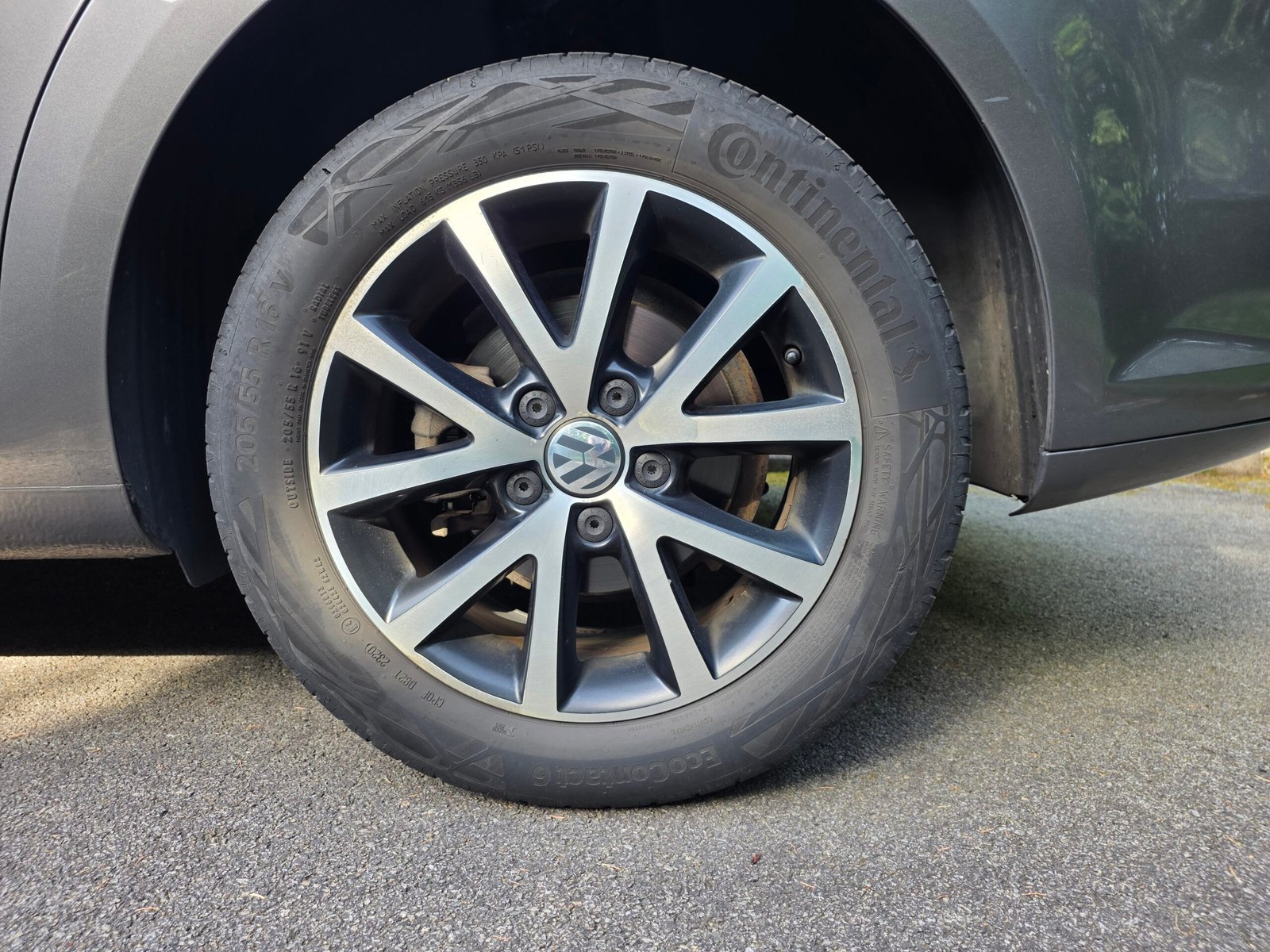 VOLKSWAGEN TOURAN Confortline – 1.6 TDi 105ch BVM6