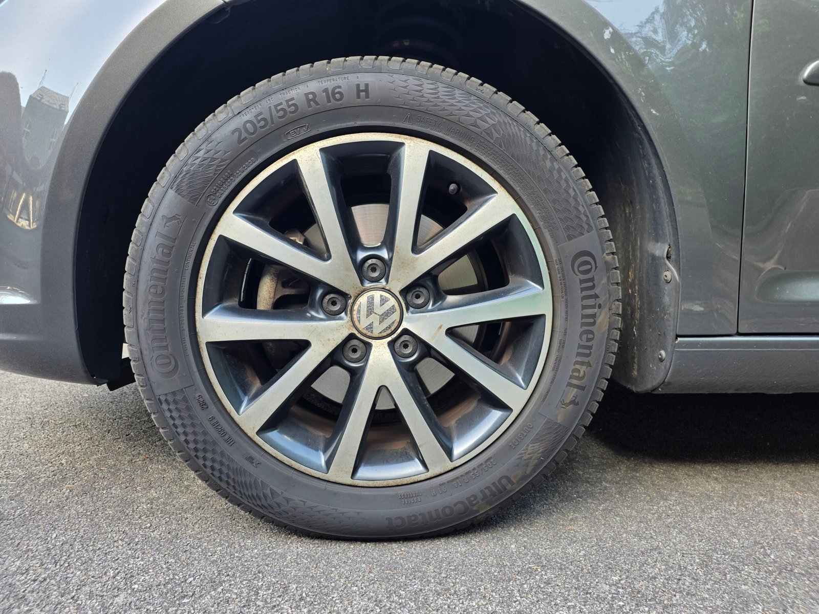 VOLKSWAGEN TOURAN Confortline – 1.6 TDi 105ch BVM6