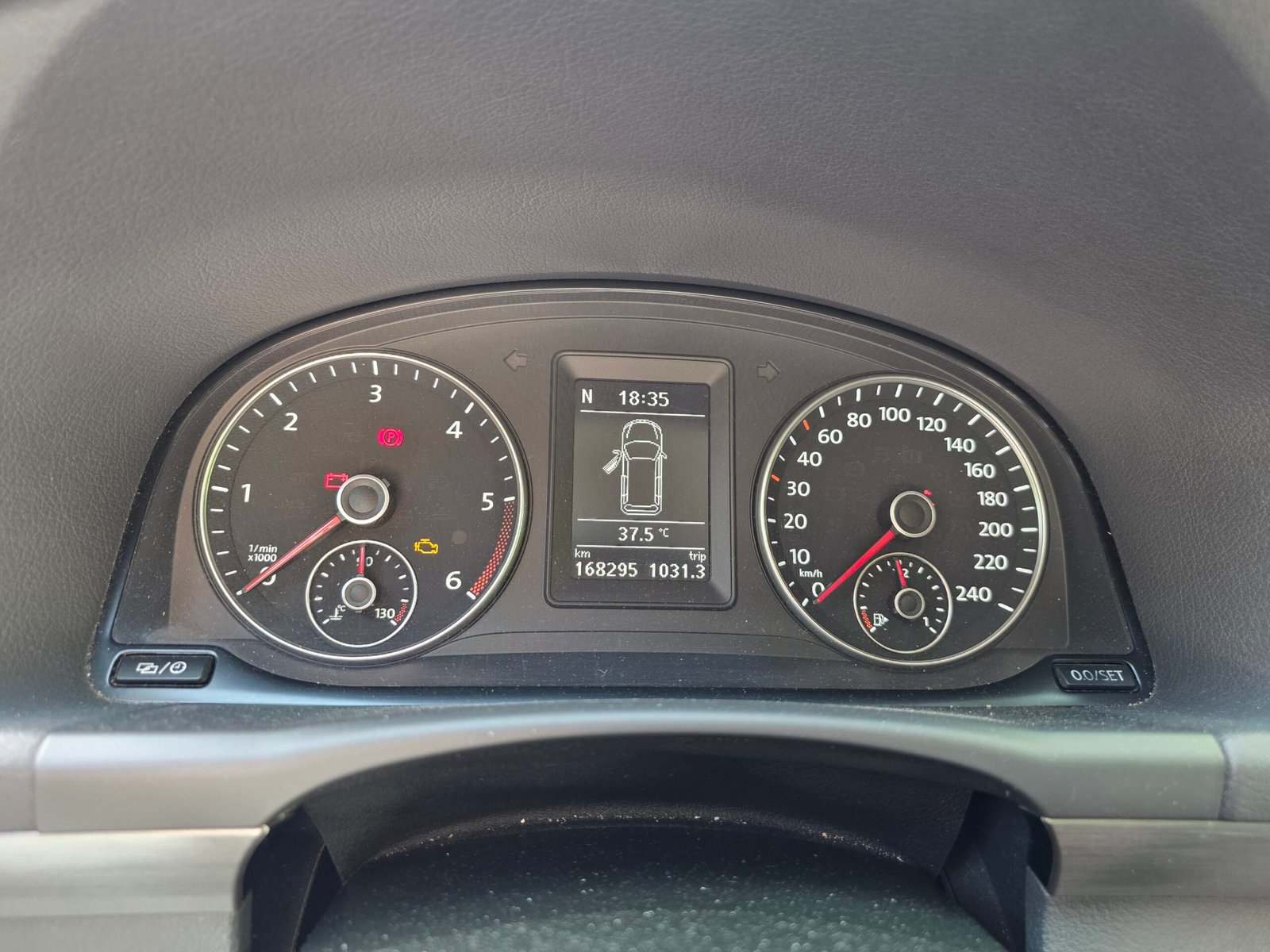 VOLKSWAGEN TOURAN Confortline – 1.6 TDi 105ch BVM6