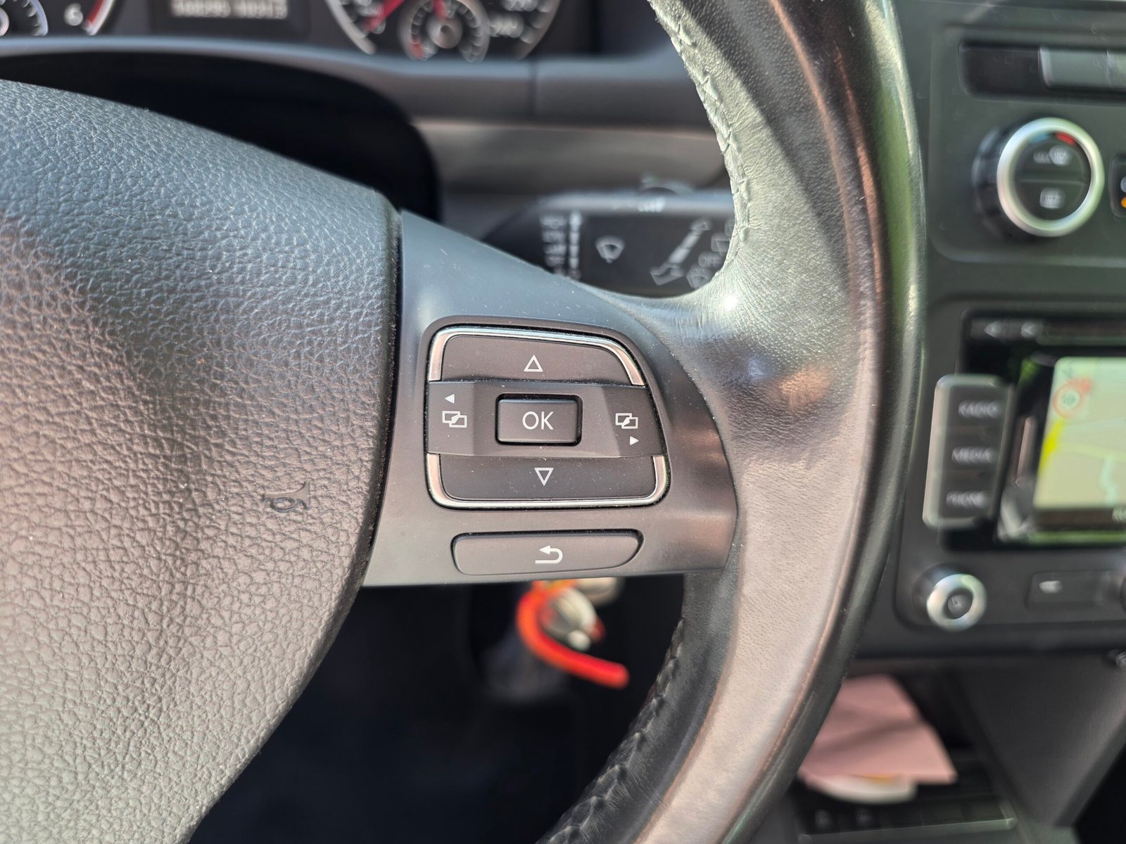 VOLKSWAGEN TOURAN Confortline – 1.6 TDi 105ch BVM6