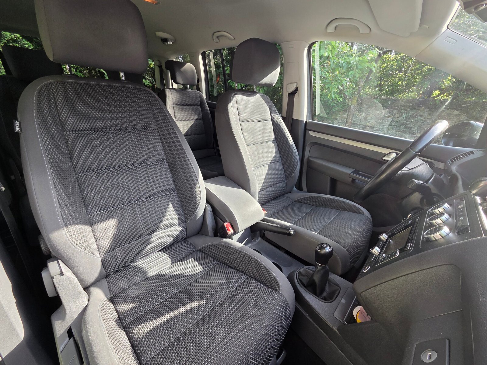 VOLKSWAGEN TOURAN Confortline – 1.6 TDi 105ch BVM6