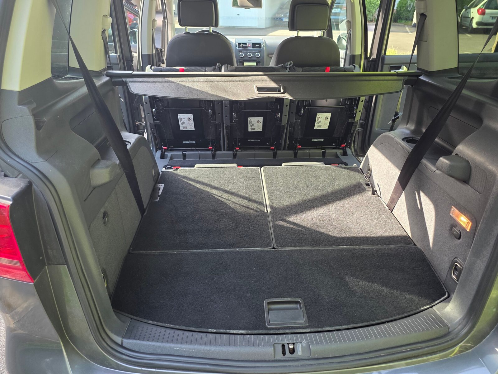 VOLKSWAGEN TOURAN Confortline – 1.6 TDi 105ch BVM6