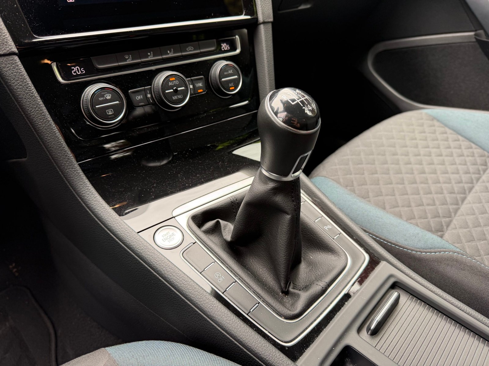VOLKSWAGEN Golf – VII 5 Portes Phase 2 1.5 TSI GPF 16V Blue Motion 131 cv IQ.Drive
