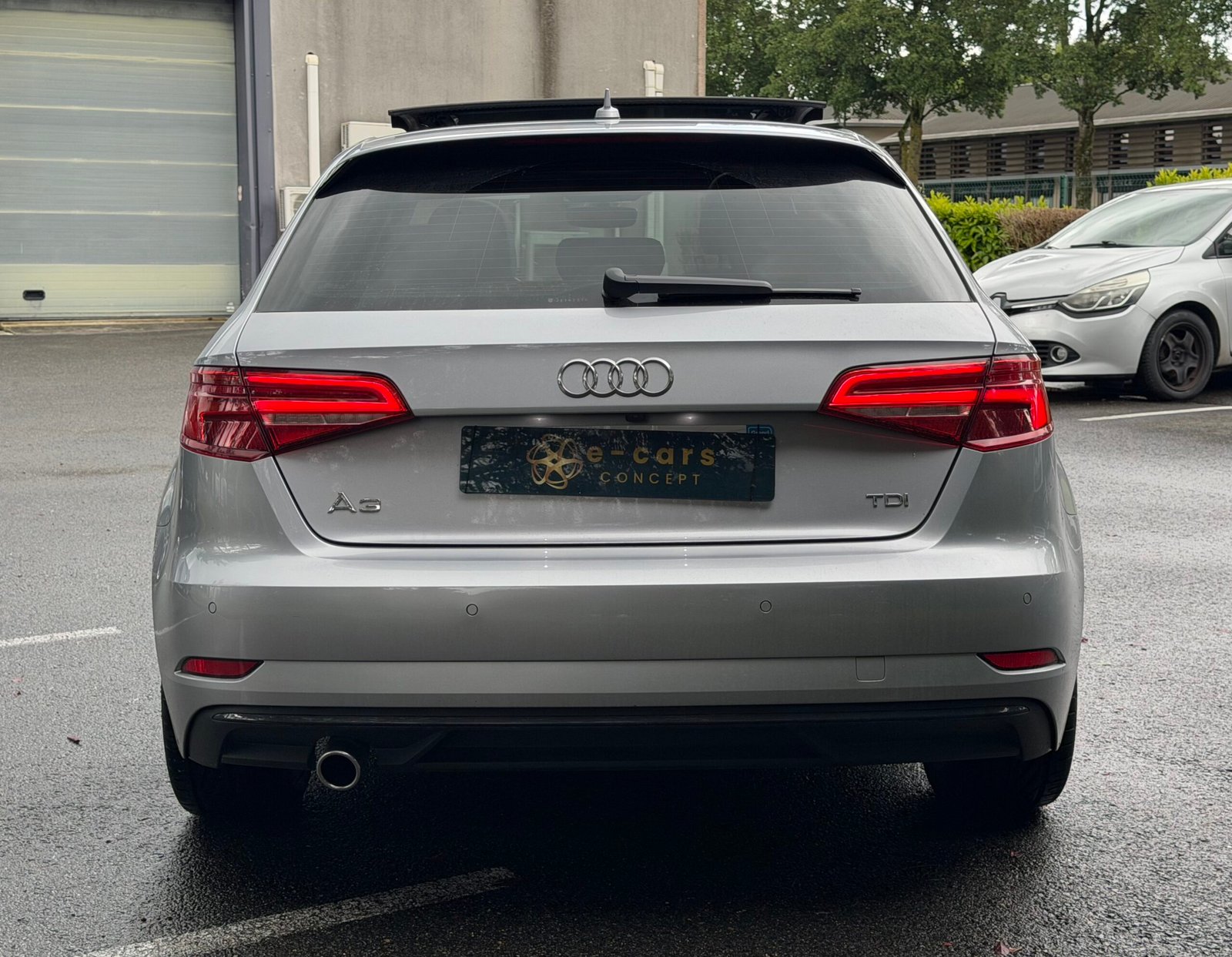 AUDI A3 Série 3 Phase 2 Sportback 1.6 TDI 16V S-Tronic7 S&S 116 cv Boîte auto Midnight Series