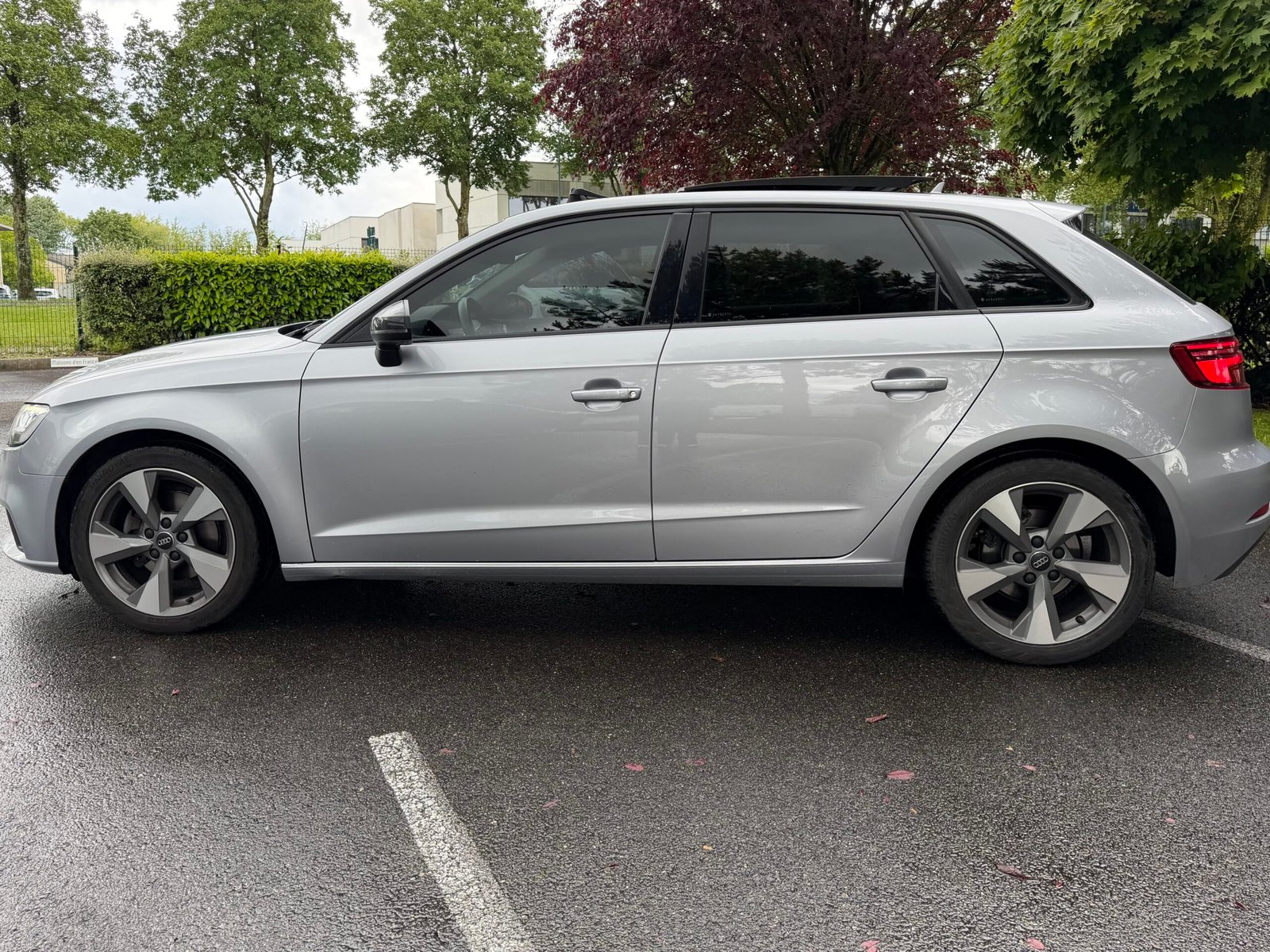 AUDI A3 Série 3 Phase 2 Sportback 1.6 TDI 16V S-Tronic7 S&S 116 cv Boîte auto Midnight Series
