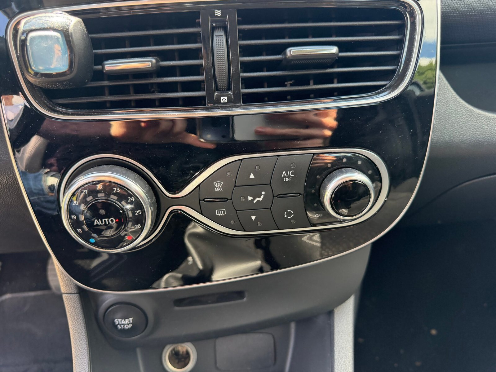 RENAULT Clio IV Phase 2 0.9 TCe 90ch “Intens”