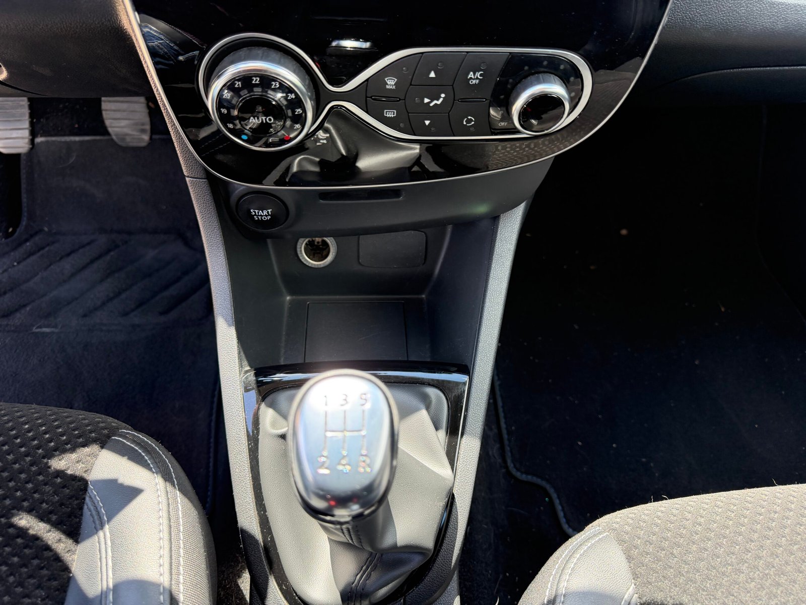 RENAULT Clio IV Phase 2 0.9 TCe 90ch “Intens”