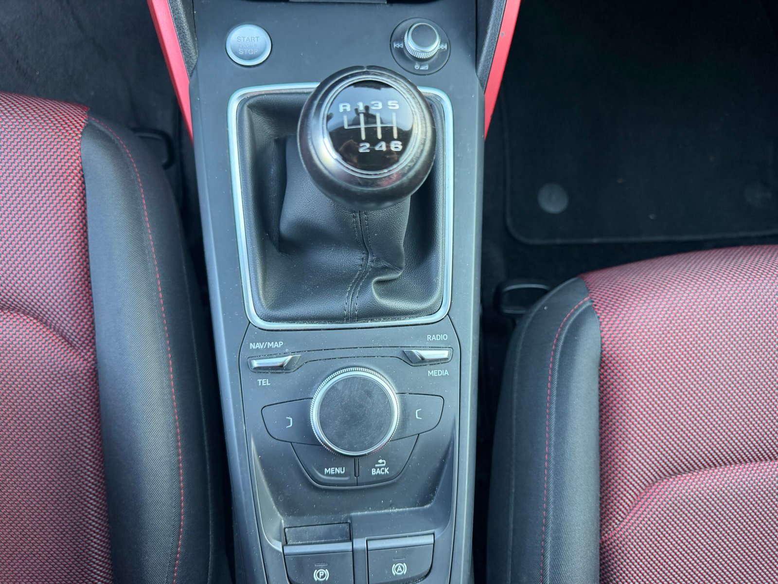AUDI Q3 1,6 TDI Sport